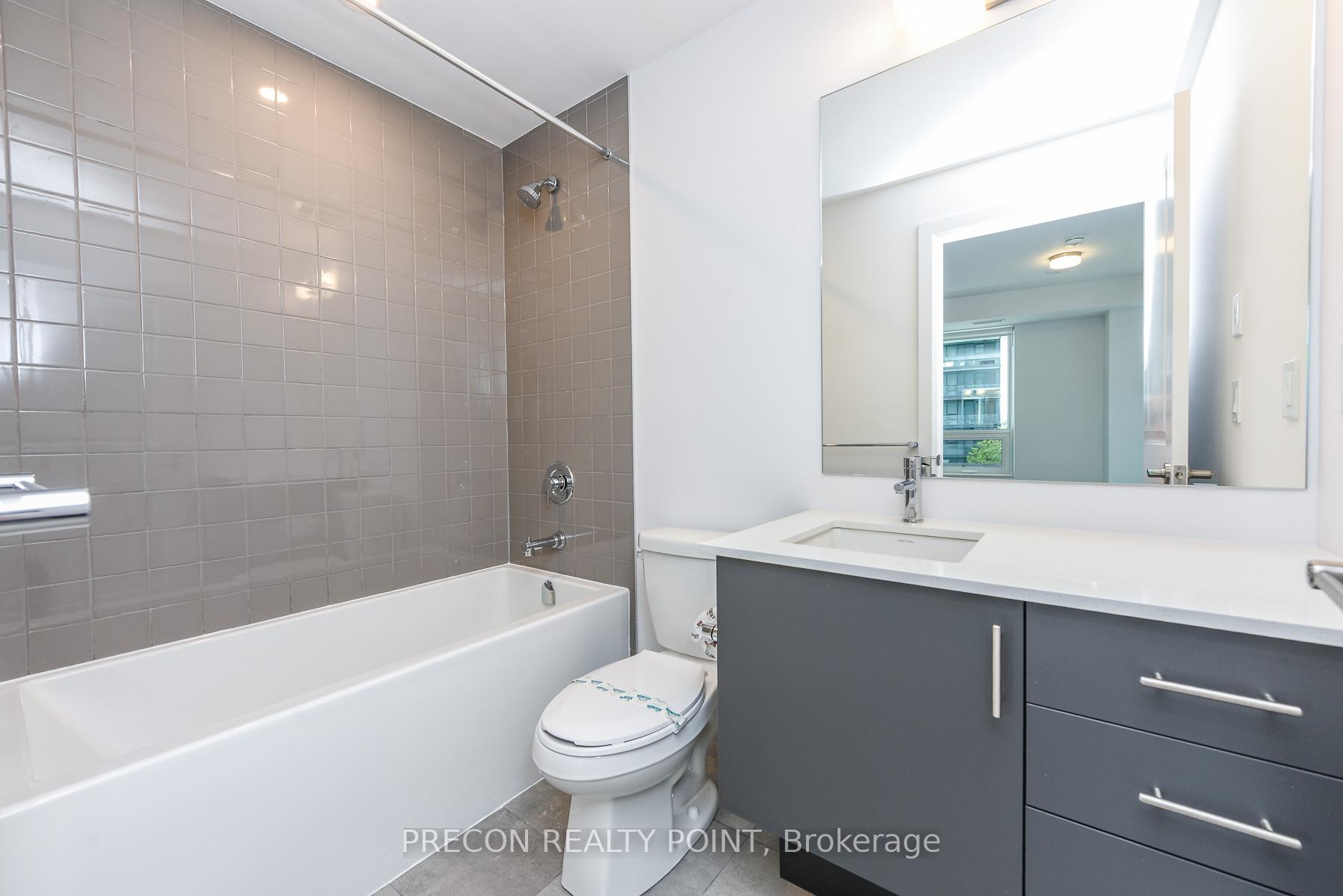 Photo 8 of Unit 1401, 3240 William Coltson Ave Road E, Oakville, Joshua Meadows — HOMEH