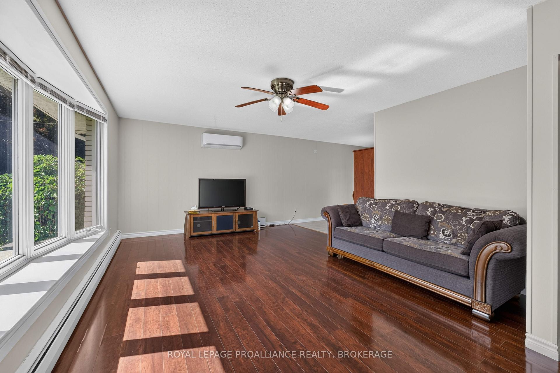 Photo 10 of 1445 Aley Street, Kingston, City North of 401 — HOMEH