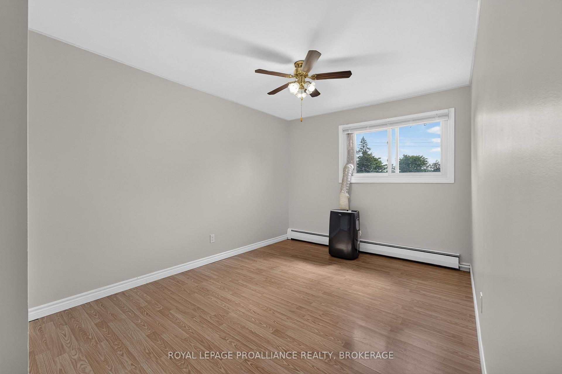 Photo 20 of 1445 Aley Street, Kingston, City North of 401 — HOMEH