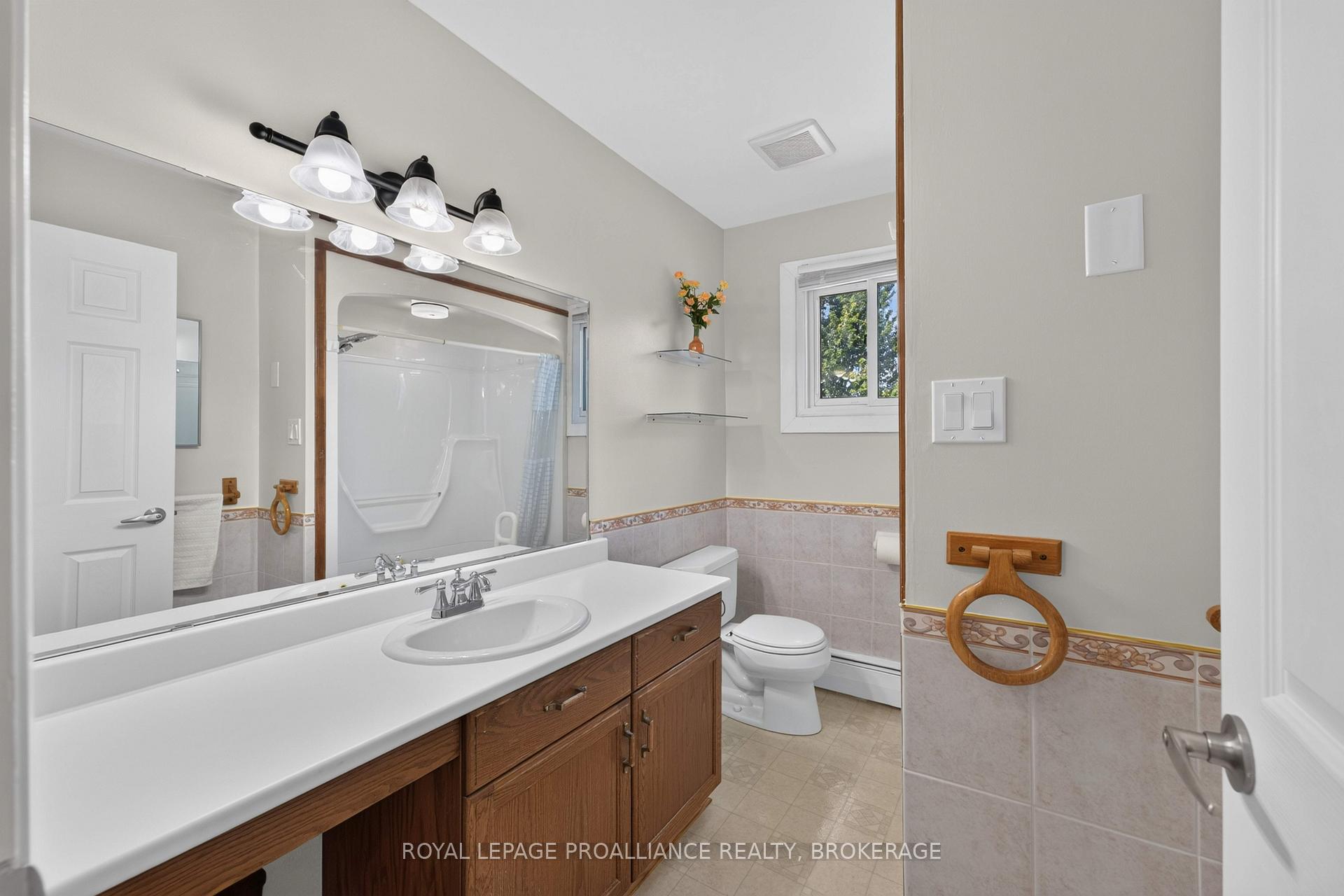 Photo 24 of 1445 Aley Street, Kingston, City North of 401 — HOMEH