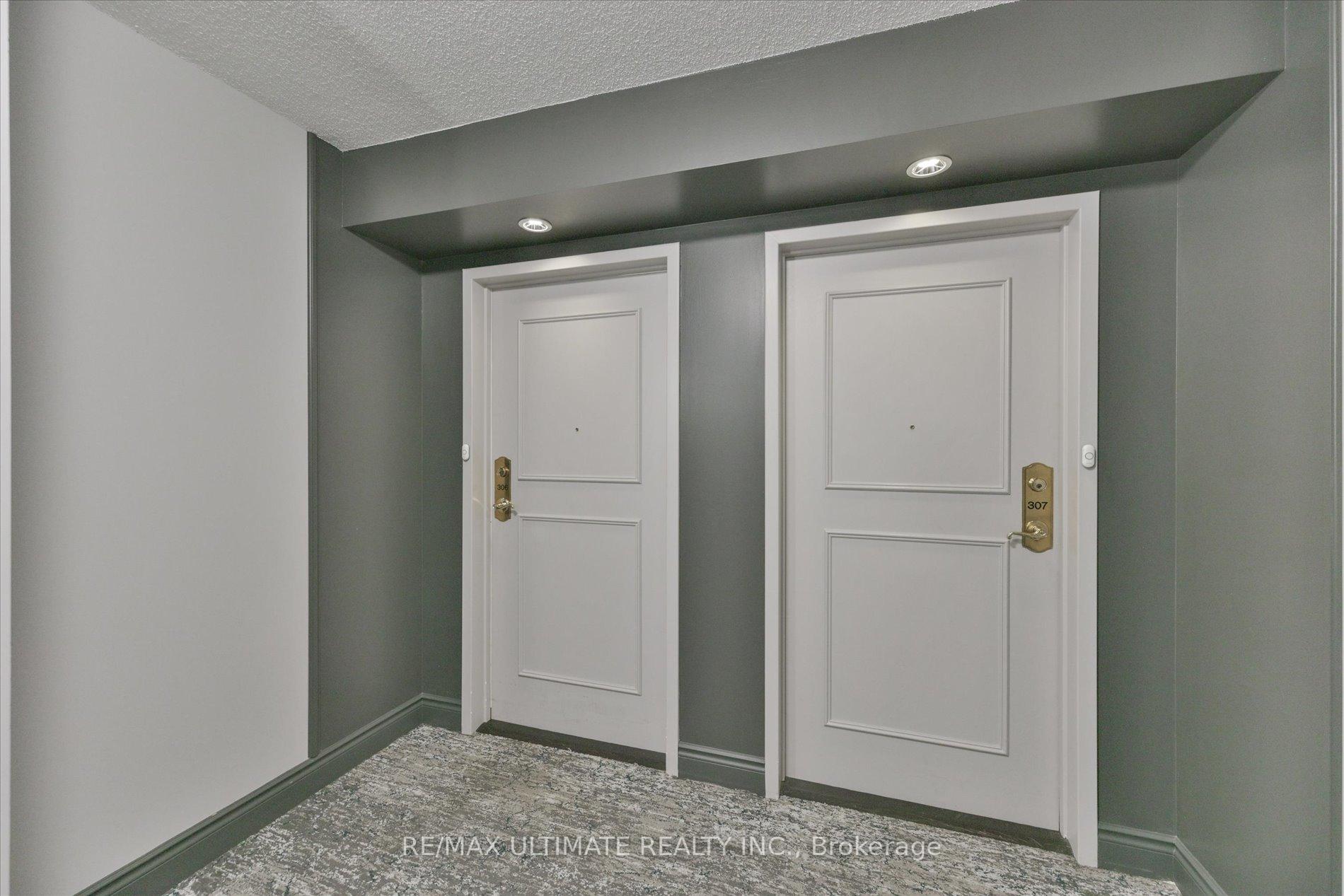 Photo 9 of Unit 307, 2500 Rutherford Road, Vaughan, Maple — HOMEH