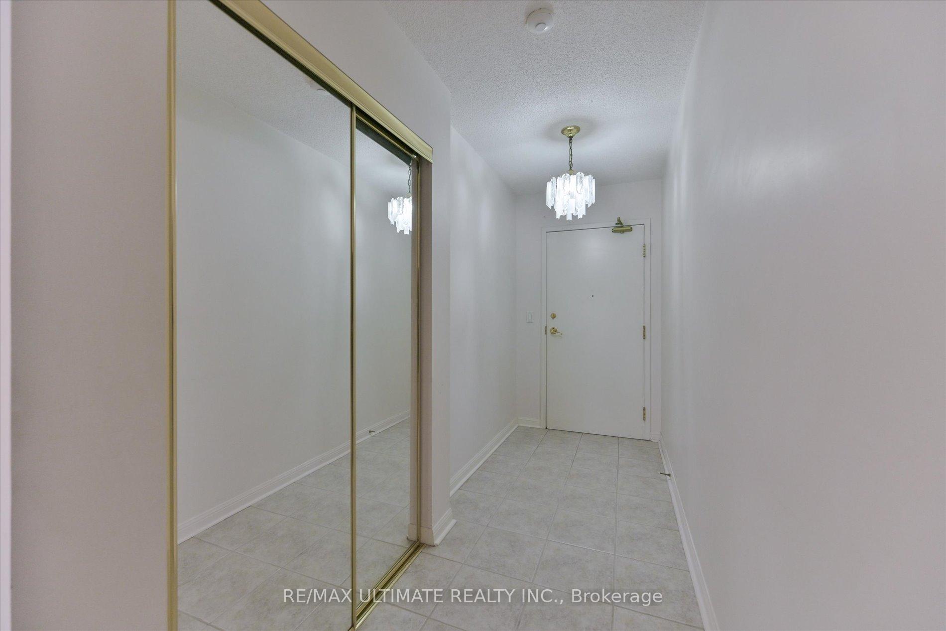Photo 10 of Unit 307, 2500 Rutherford Road, Vaughan, Maple — HOMEH