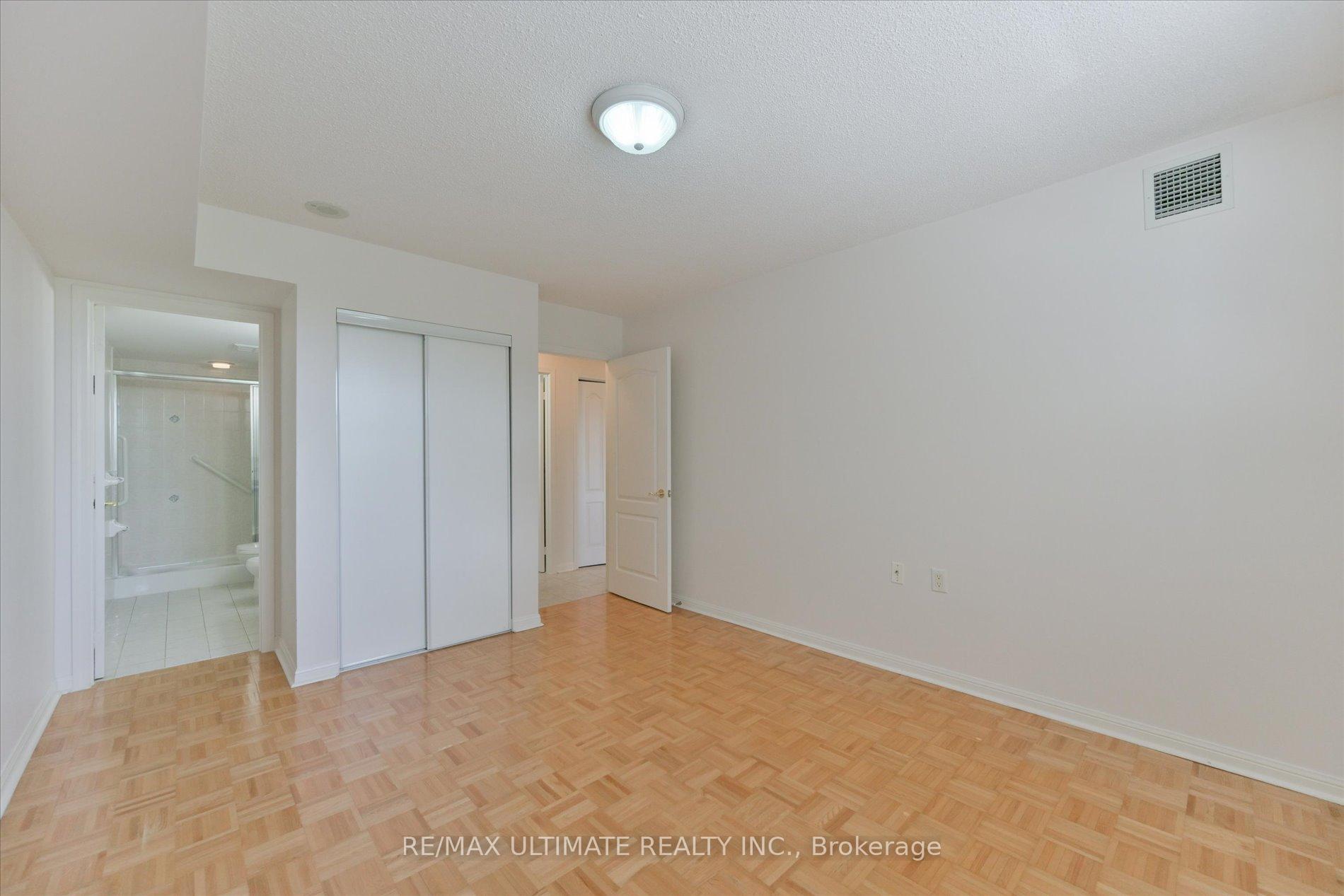 Photo 21 of Unit 307, 2500 Rutherford Road, Vaughan, Maple — HOMEH