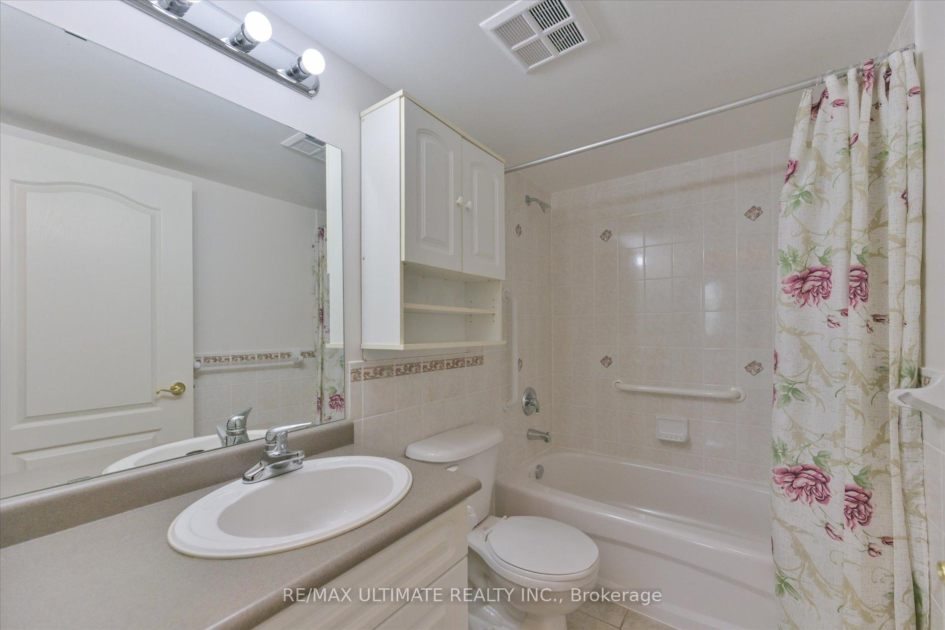 Photo 24 of Unit 307, 2500 Rutherford Road, Vaughan, Maple — HOMEH
