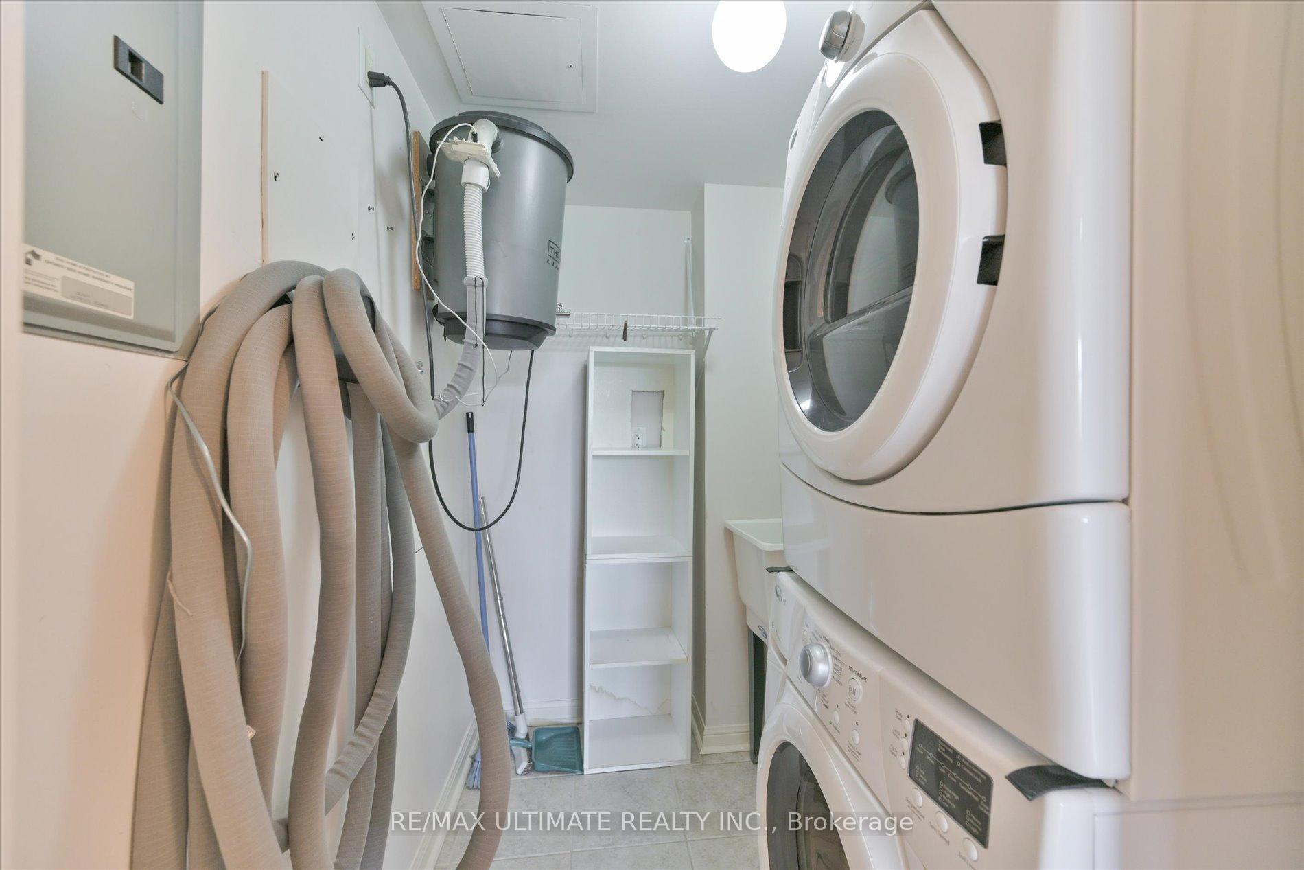 Photo 25 of Unit 307, 2500 Rutherford Road, Vaughan, Maple — HOMEH