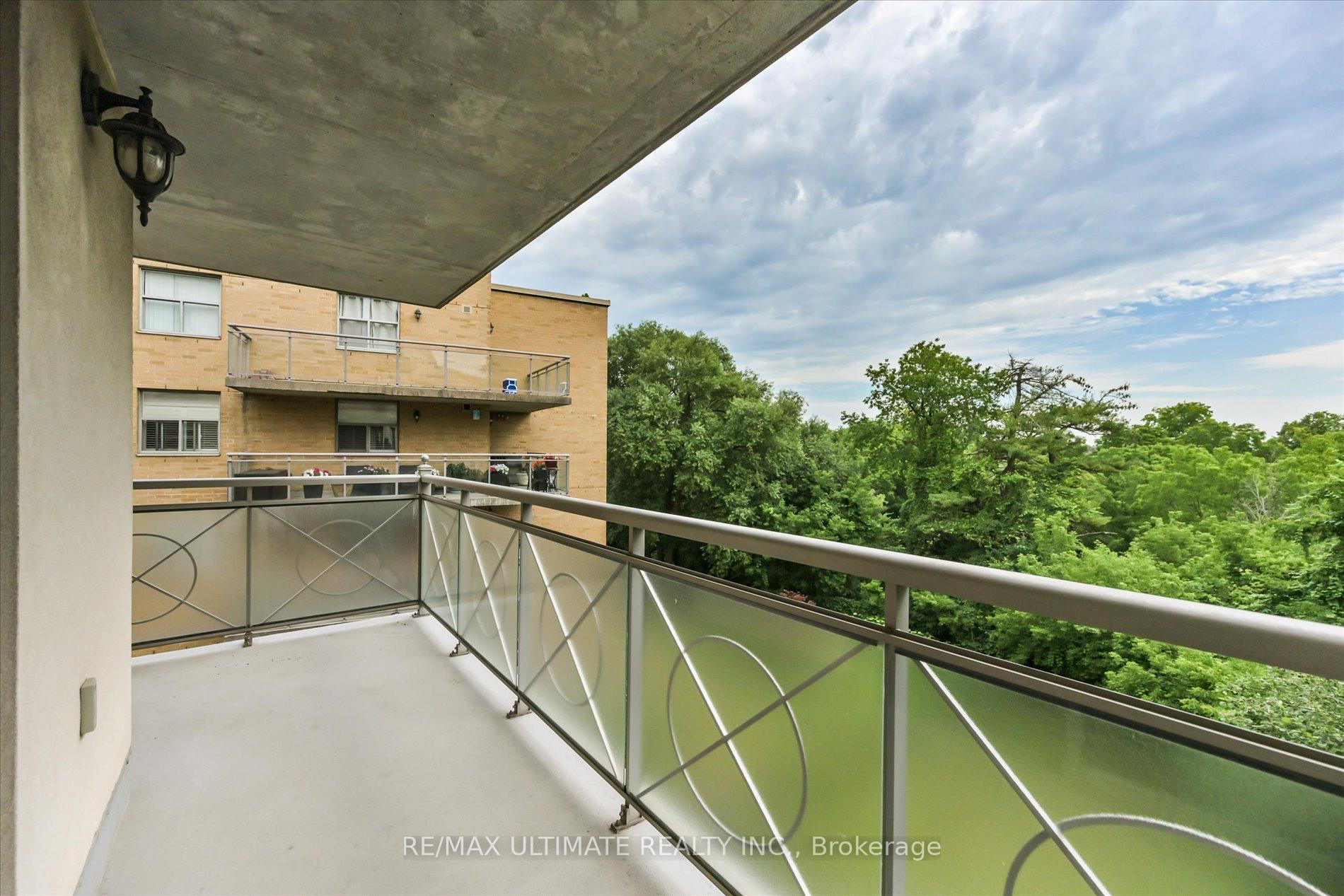 Photo 26 of Unit 307, 2500 Rutherford Road, Vaughan, Maple — HOMEH