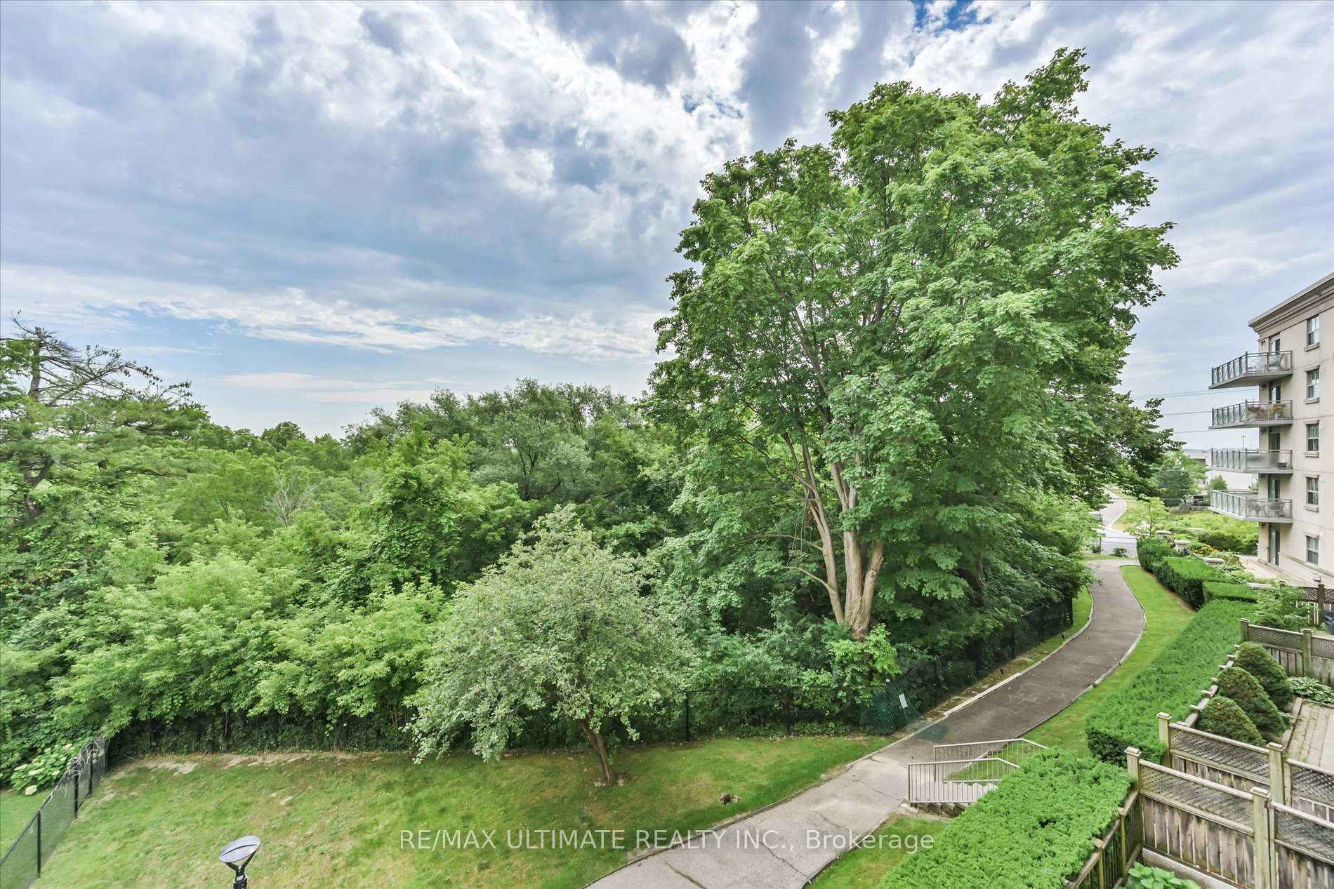 Photo 31 of Unit 307, 2500 Rutherford Road, Vaughan, Maple — HOMEH