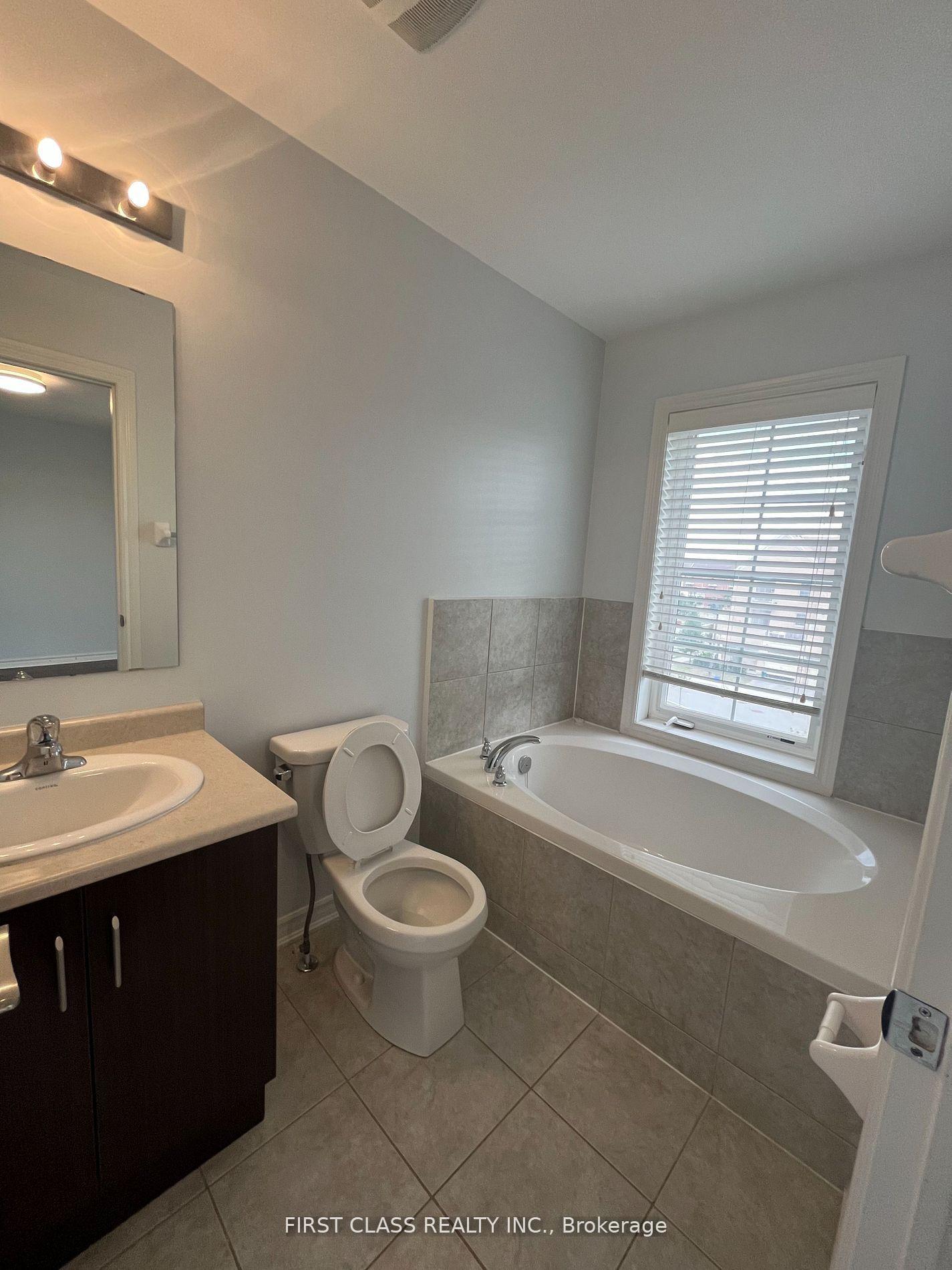 Photo 14 of 79 Anthony Roman Avenue, Markham, Cathedraltown — HOMEH