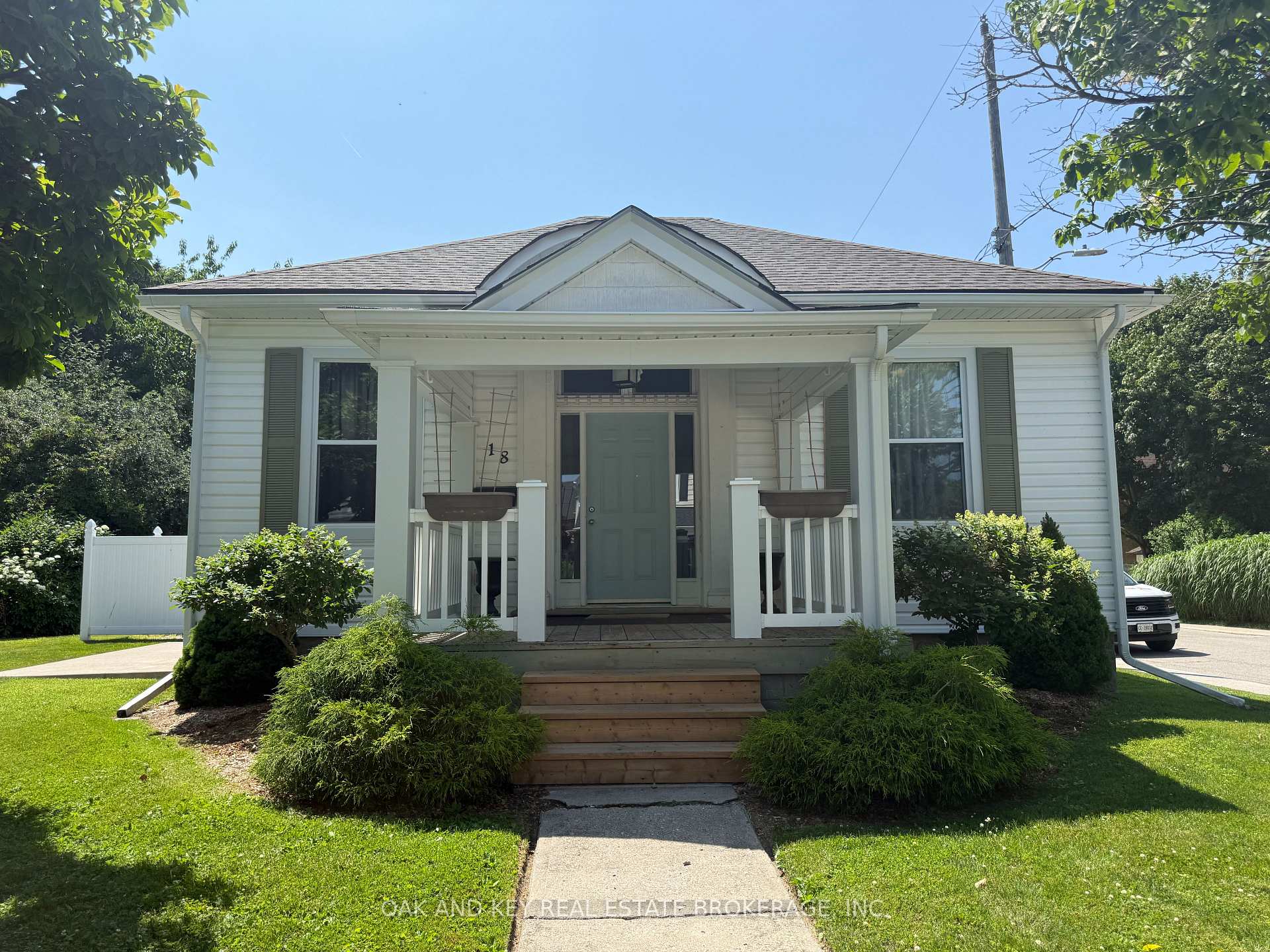 Photo 2 of Unit A, 18 Isabel Street, St. Thomas — HOMEH
