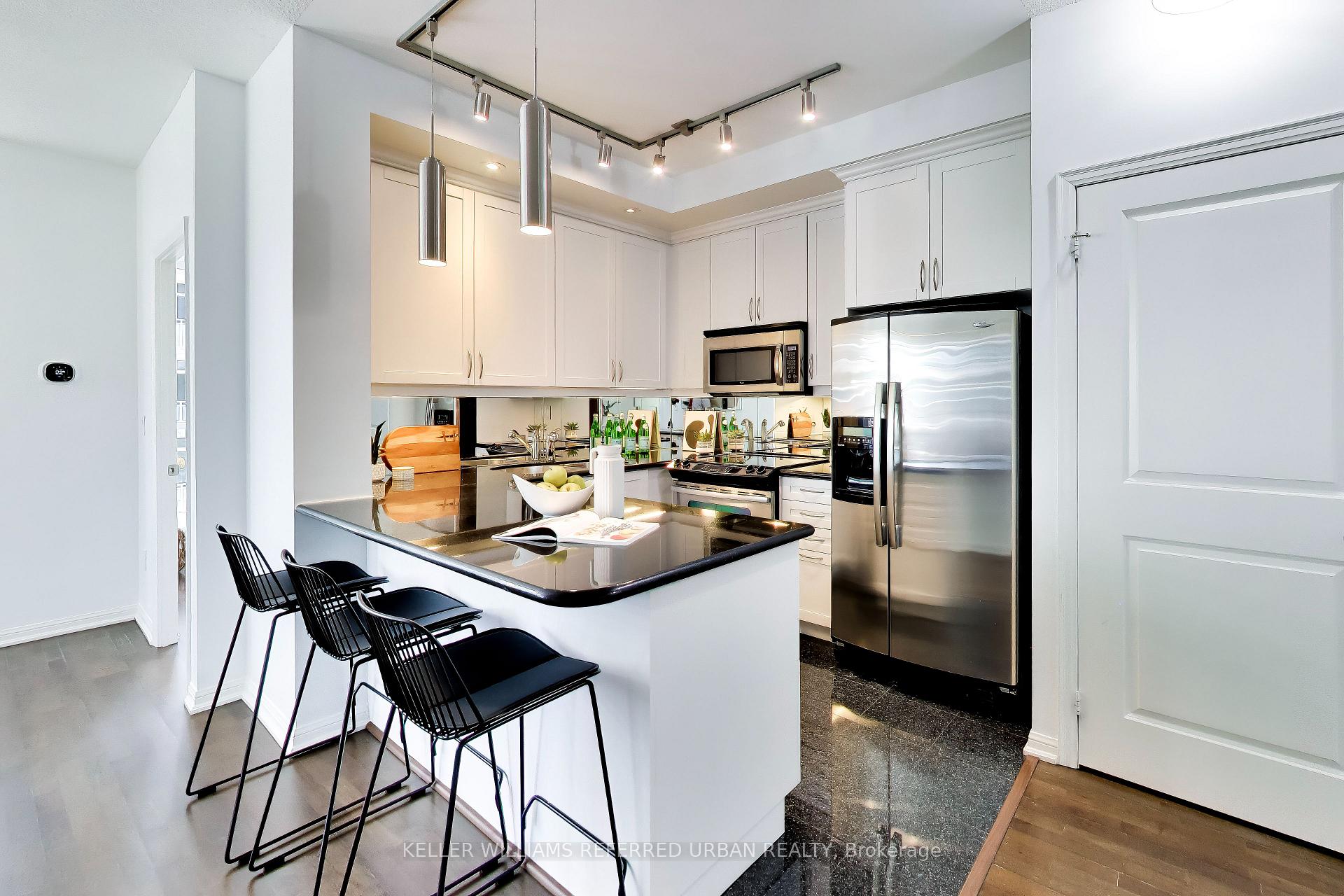 Photo 6 of Unit 624, 628 Fleet Street, Toronto, Niagara — HOMEH