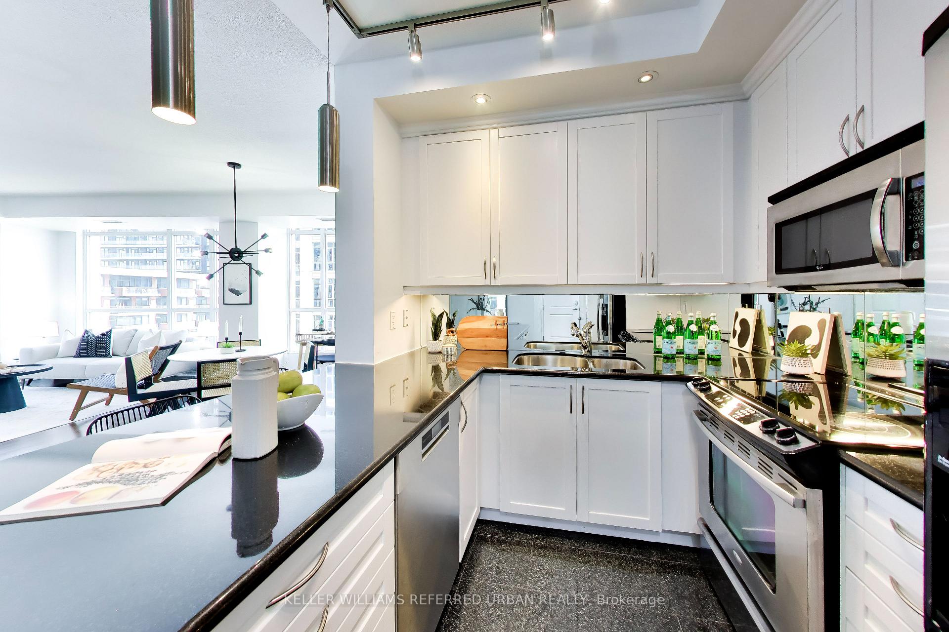 Photo 7 of Unit 624, 628 Fleet Street, Toronto, Niagara — HOMEH