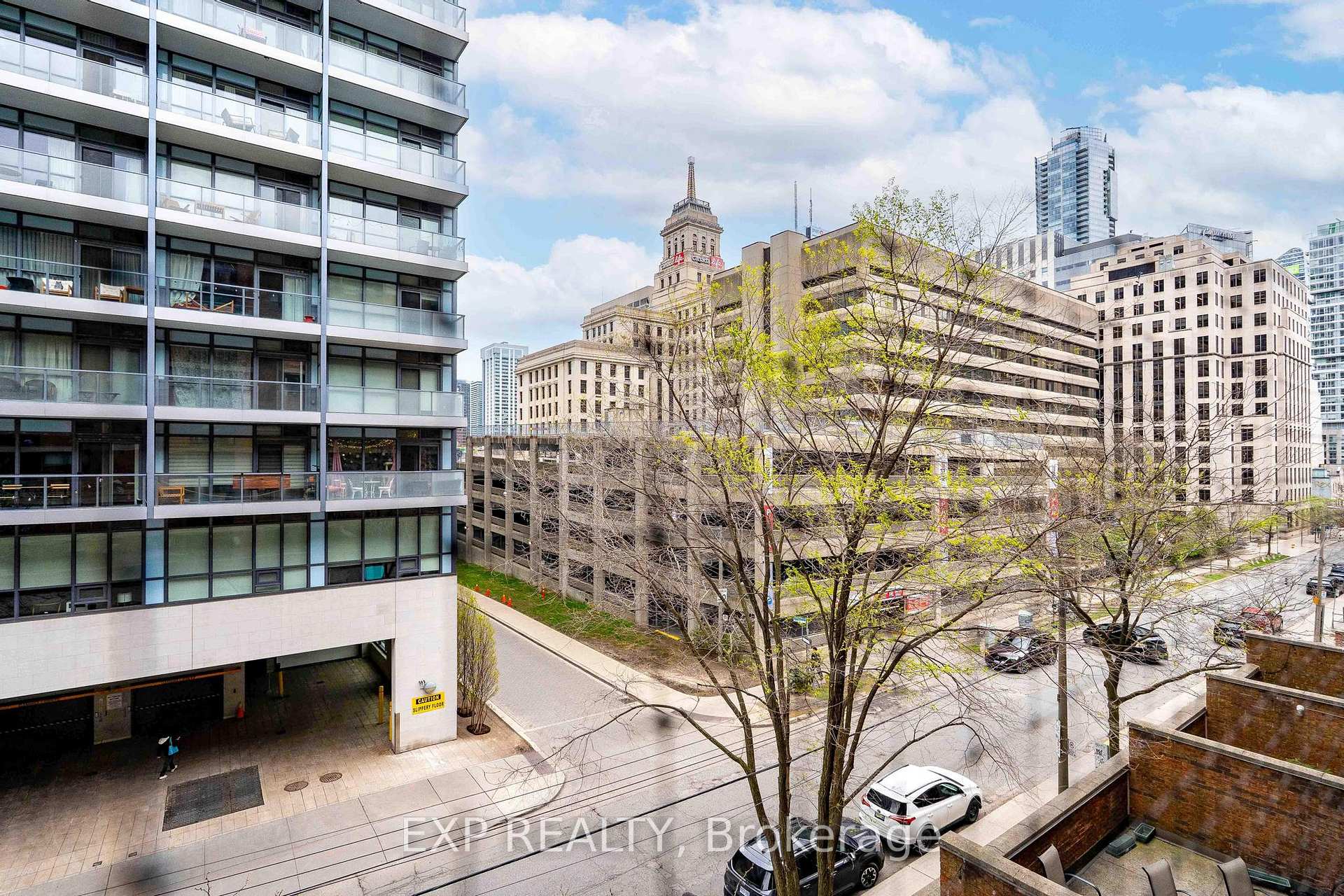 Photo 2 of Unit 435, 60 St Patrick Street, Toronto, Kensington-Chinatown — HOMEH