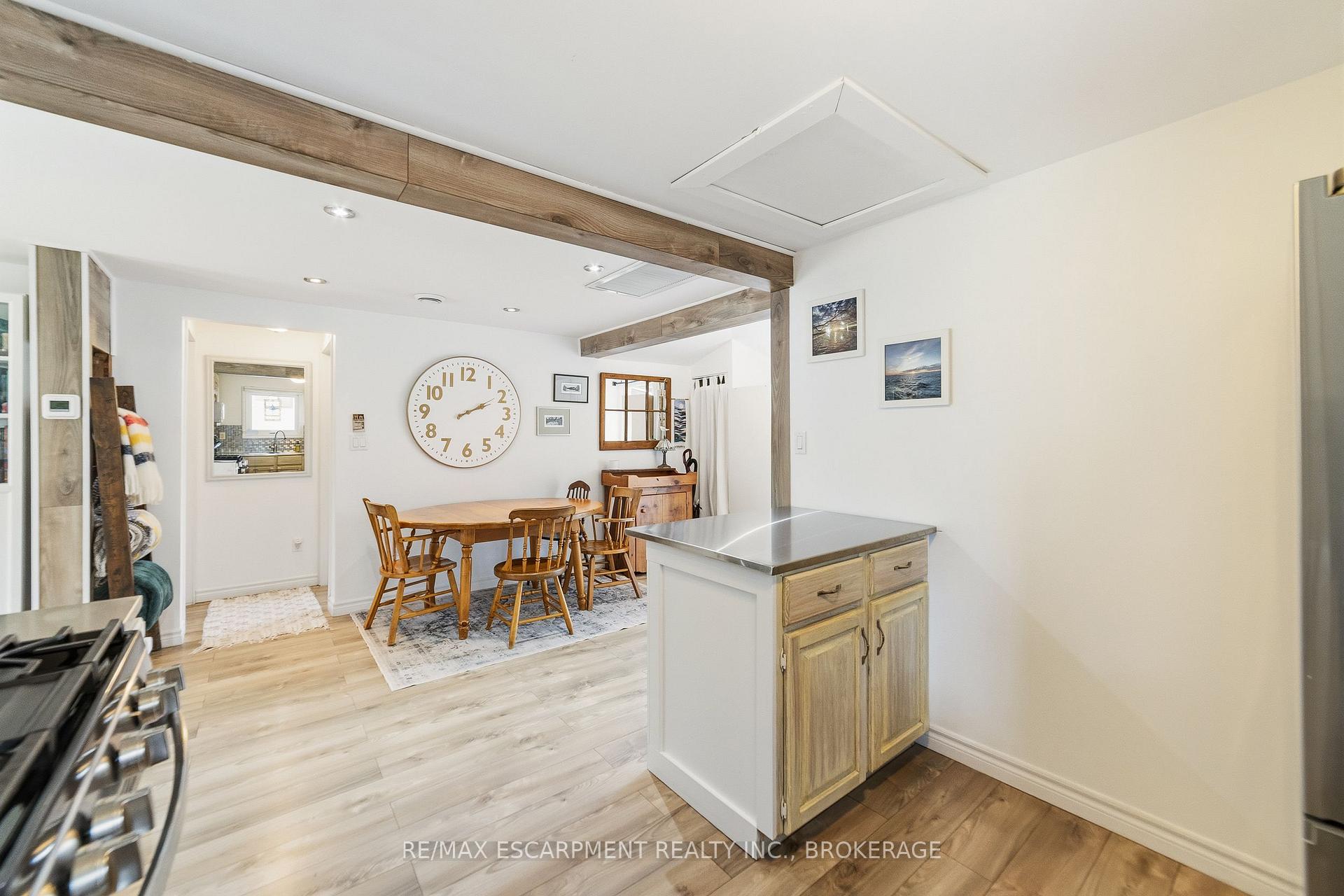 Photo 9 of 425 Ross Avenue, Haldimand, Dunnville — HOMEH