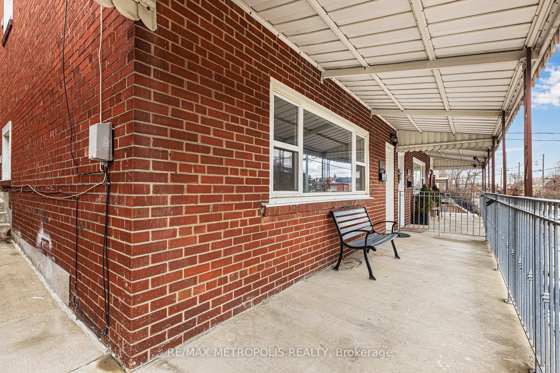 Photo 3 of Unit 2, 1030 Davenport Road, Toronto, Wychwood — HOMEH