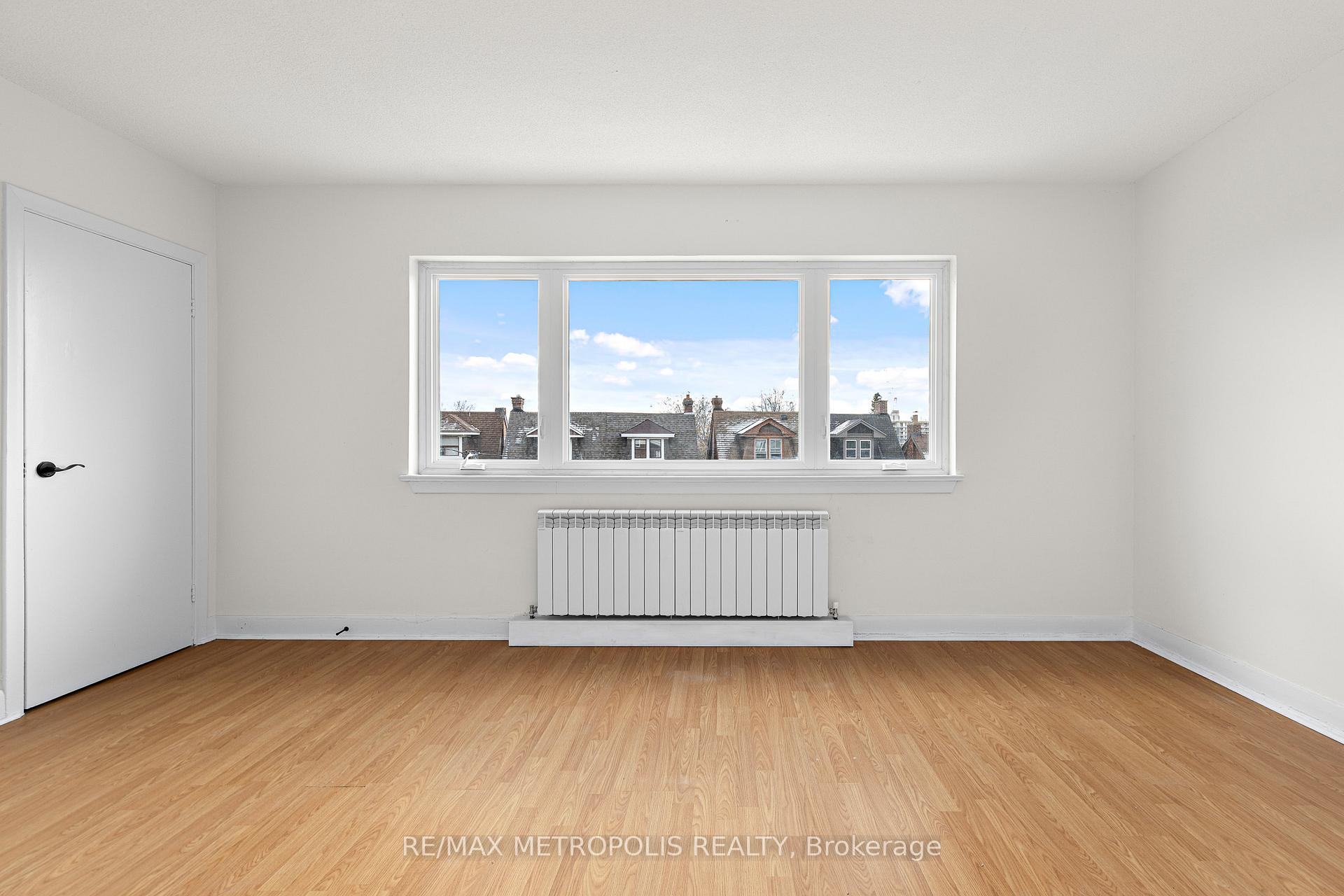 Photo 5 of Unit 2, 1030 Davenport Road, Toronto, Wychwood — HOMEH