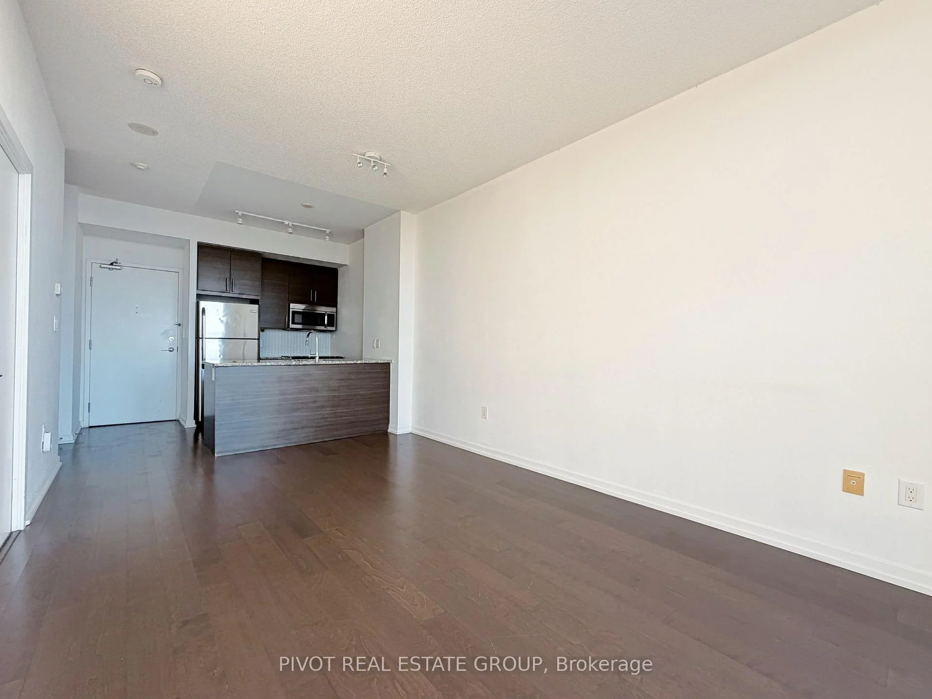 Photo 6 of Unit 3608, 70 Forest Manor Road, North York, Henry Farm — HOMEH