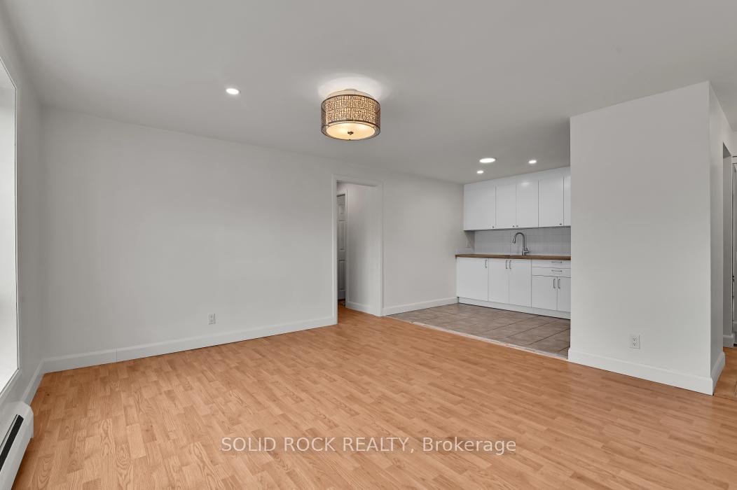 Photo 11 of Unit 7, 896 Elmsmere Drive, Ottawa, Beacon Hill South — HOMEH