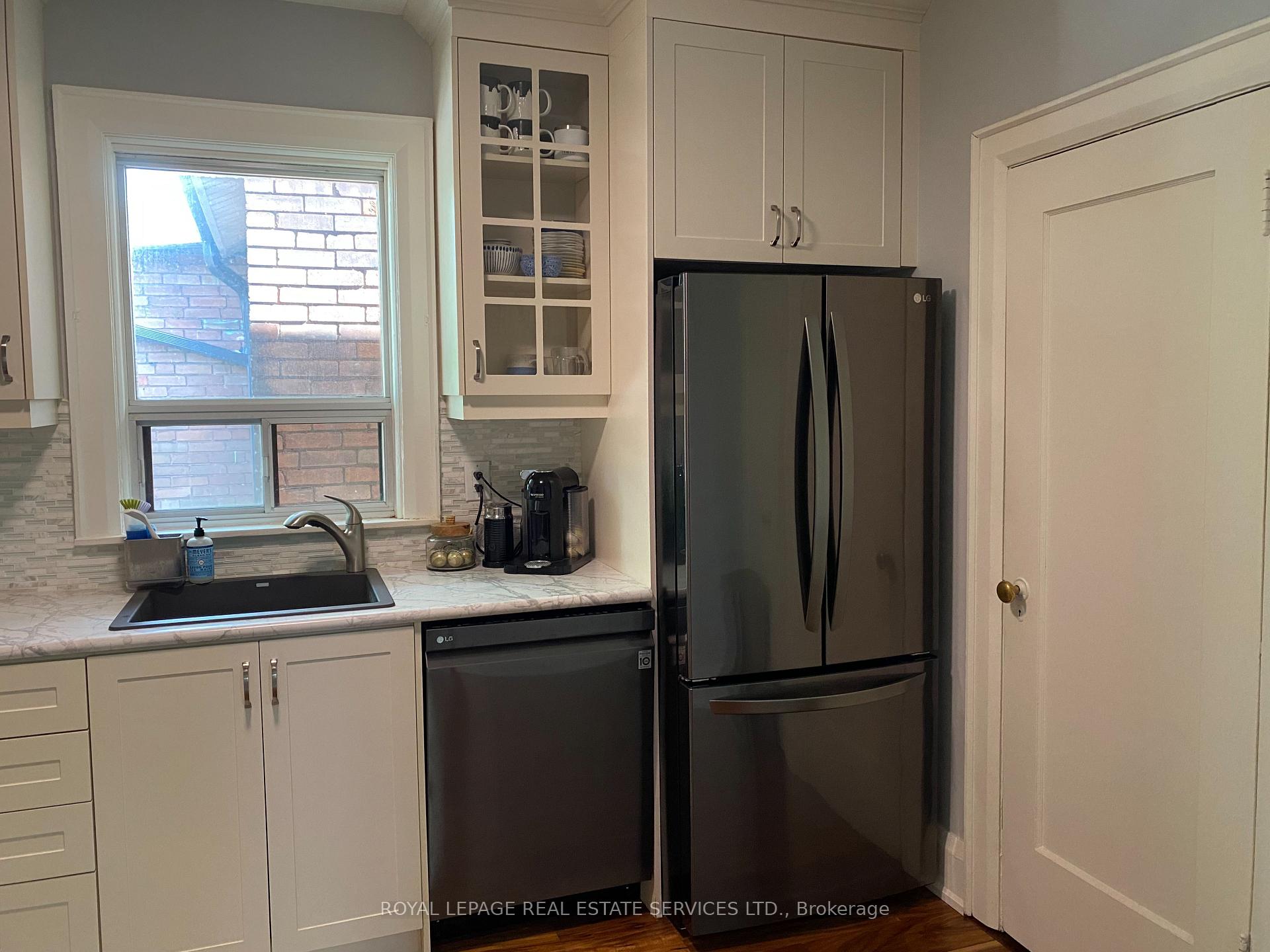 Photo 3 of 433 Willard Avenue, Toronto, Runnymede-Bloor West Village — HOMEH