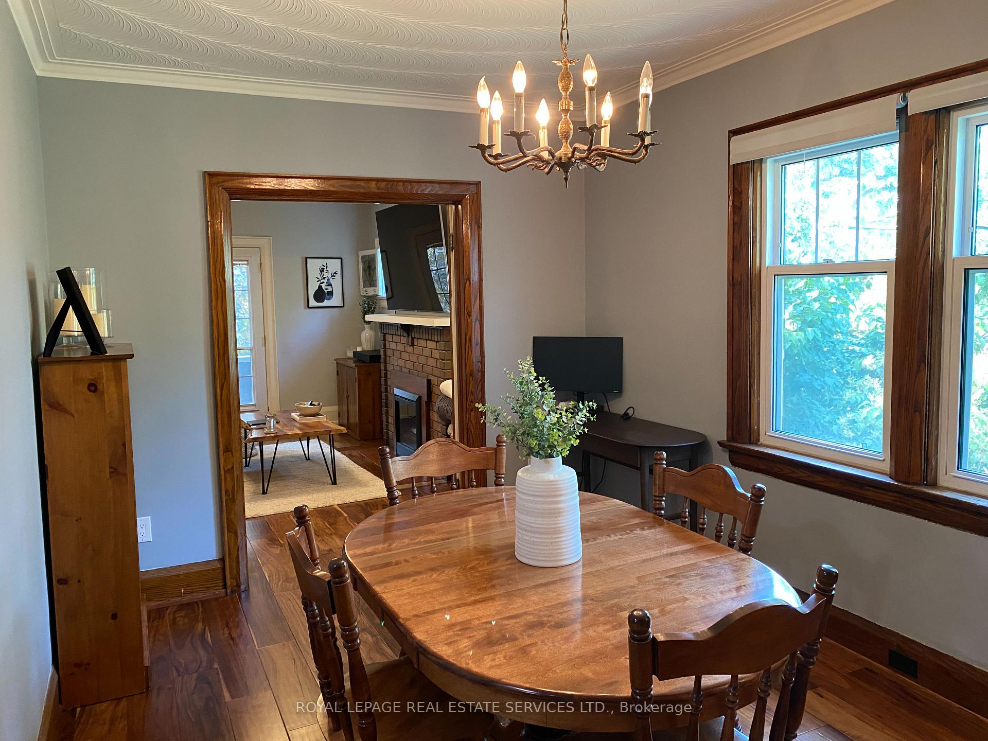 Photo 4 of 433 Willard Avenue, Toronto, Runnymede-Bloor West Village — HOMEH