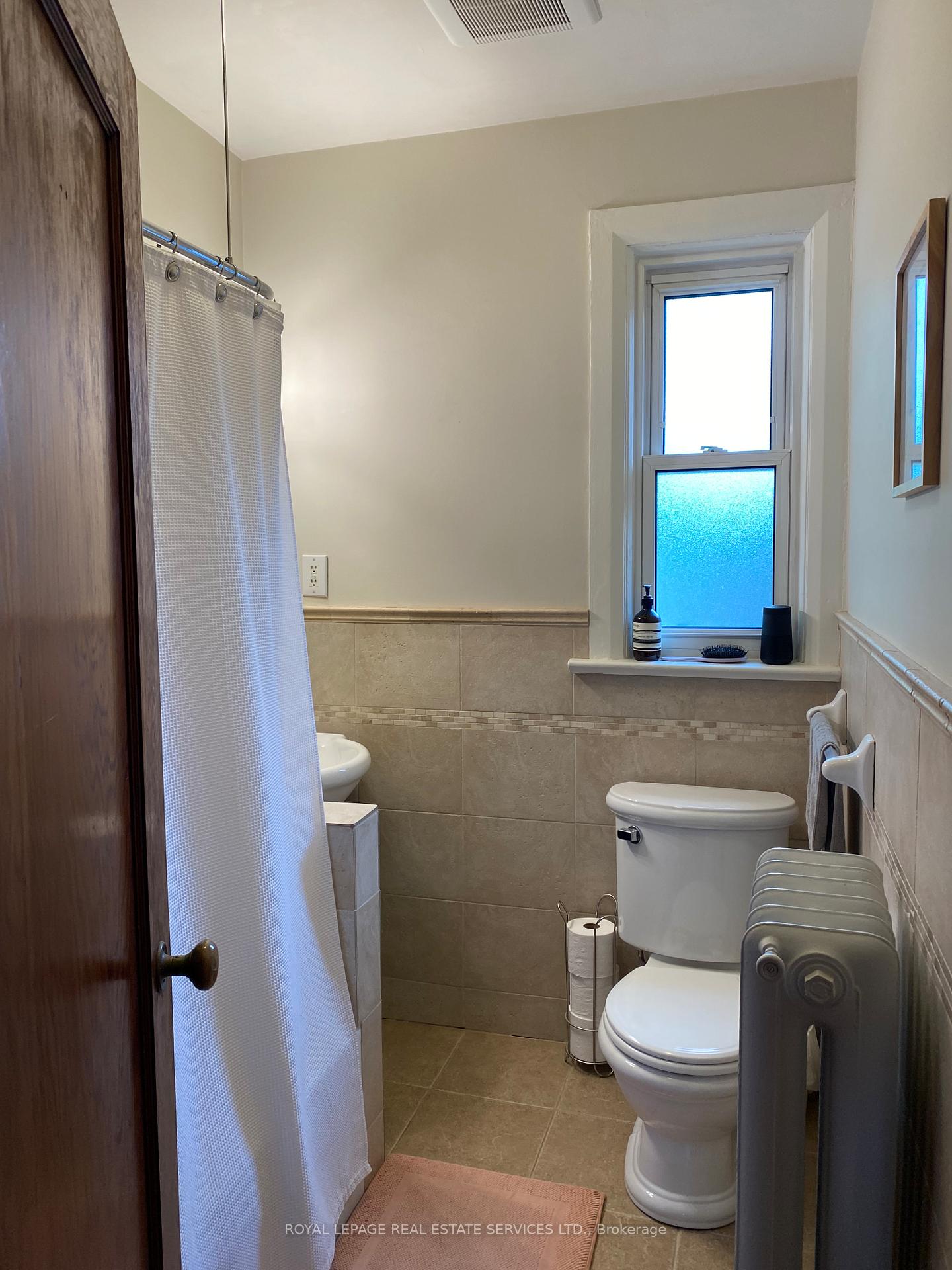 Photo 14 of 433 Willard Avenue, Toronto, Runnymede-Bloor West Village — HOMEH
