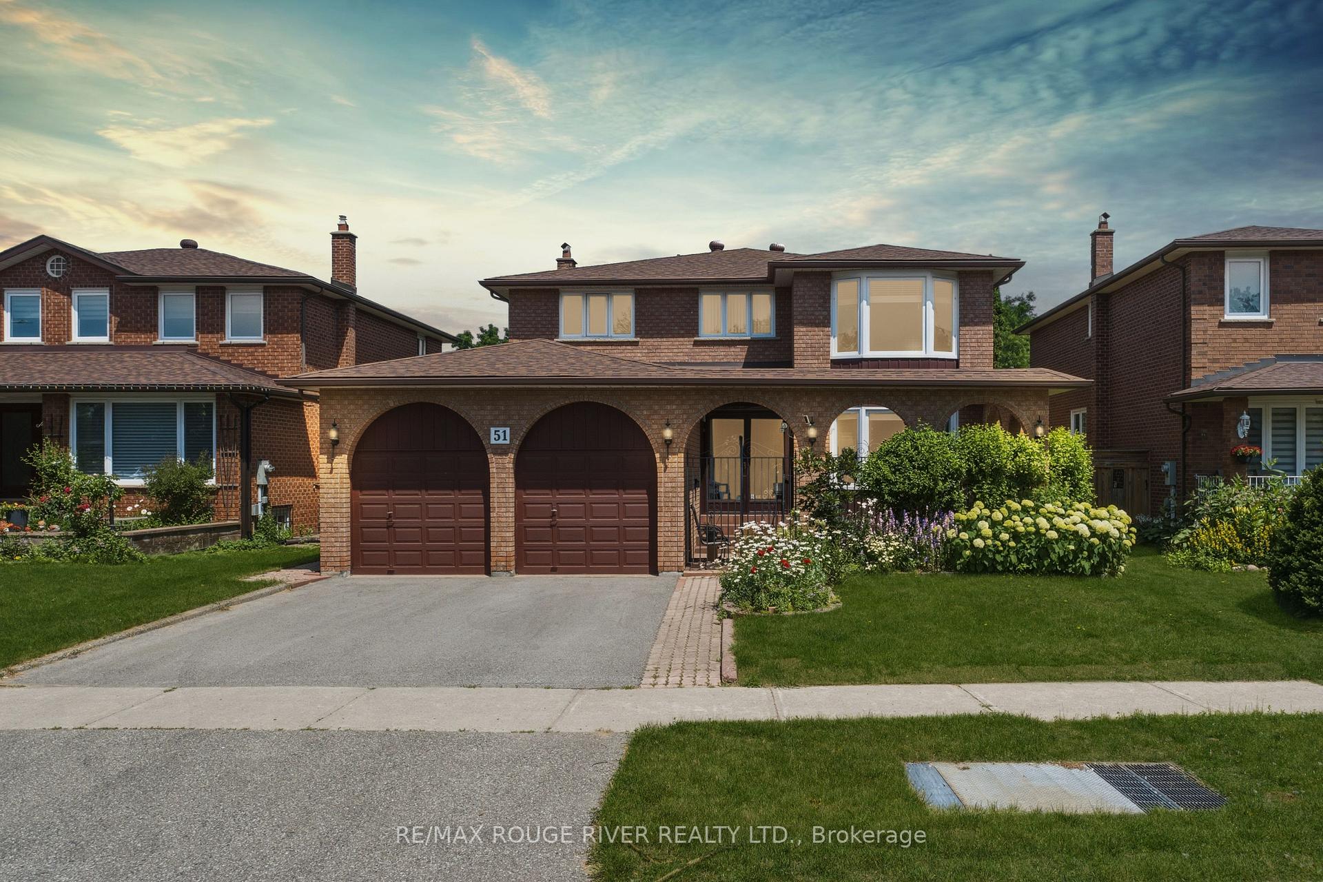 Photo 1 of 51 Sugarbush Square, Scarborough, Highland Creek — HOMEH