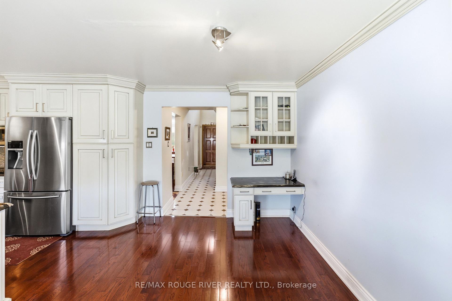 Photo 14 of 51 Sugarbush Square, Scarborough, Highland Creek — HOMEH