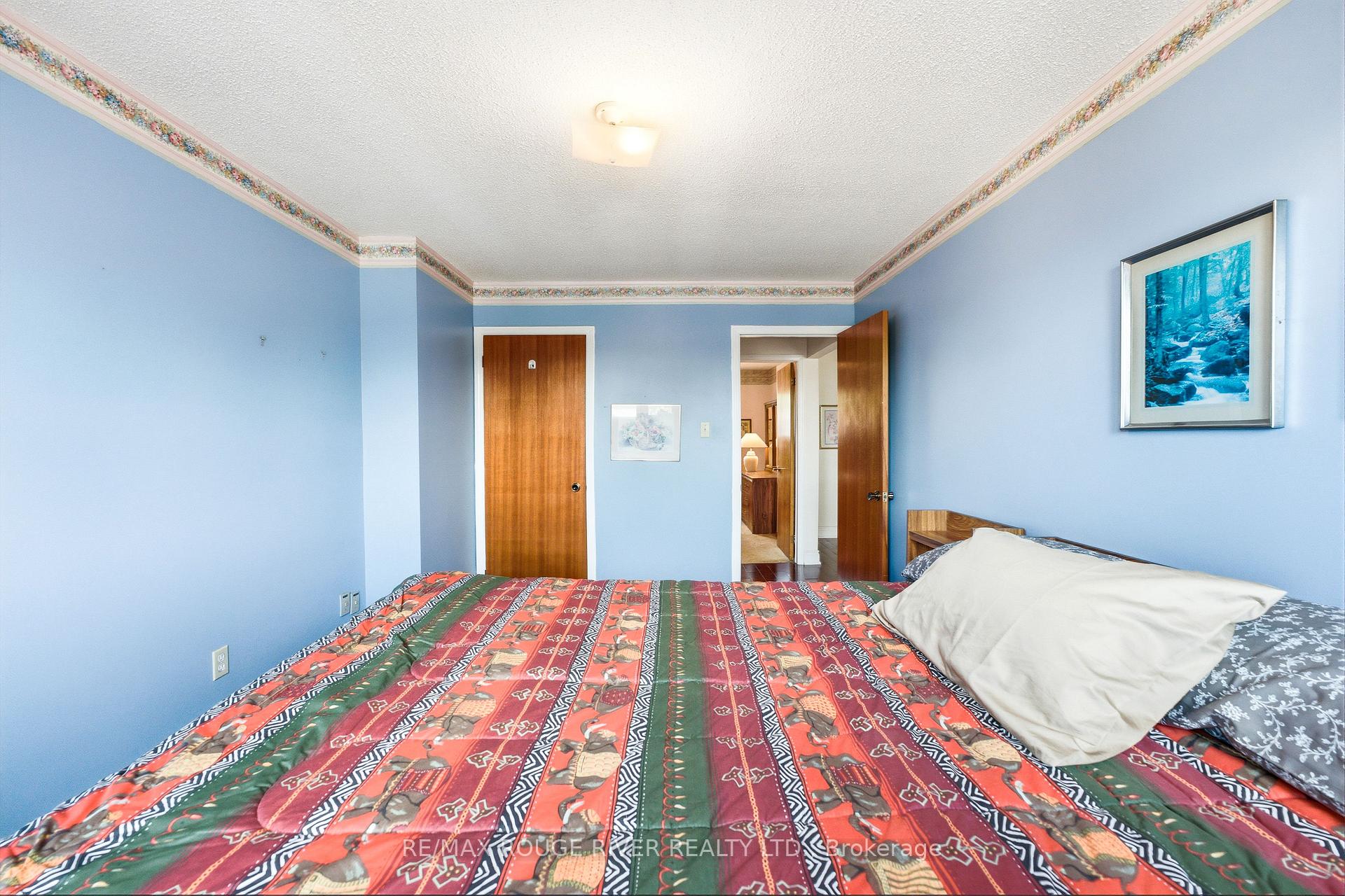 Photo 31 of 51 Sugarbush Square, Scarborough, Highland Creek — HOMEH