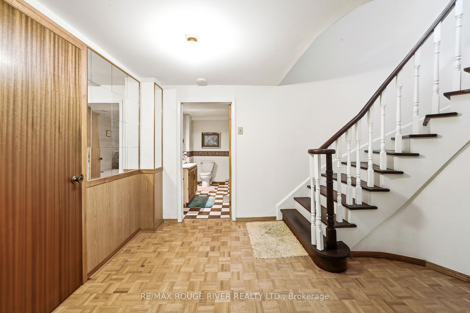 Photo 32 of 51 Sugarbush Square, Scarborough, Highland Creek — HOMEH