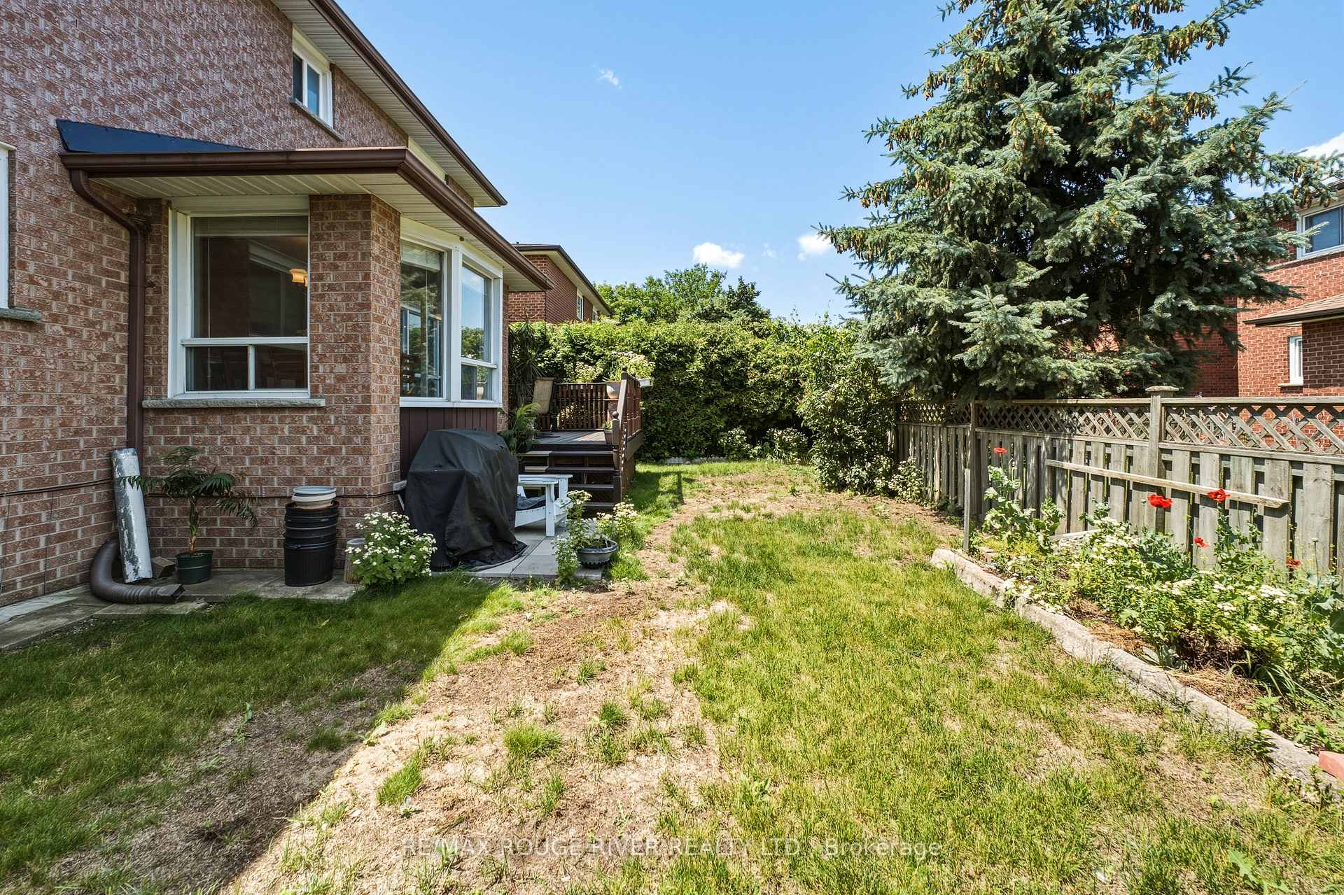 Photo 44 of 51 Sugarbush Square, Scarborough, Highland Creek — HOMEH