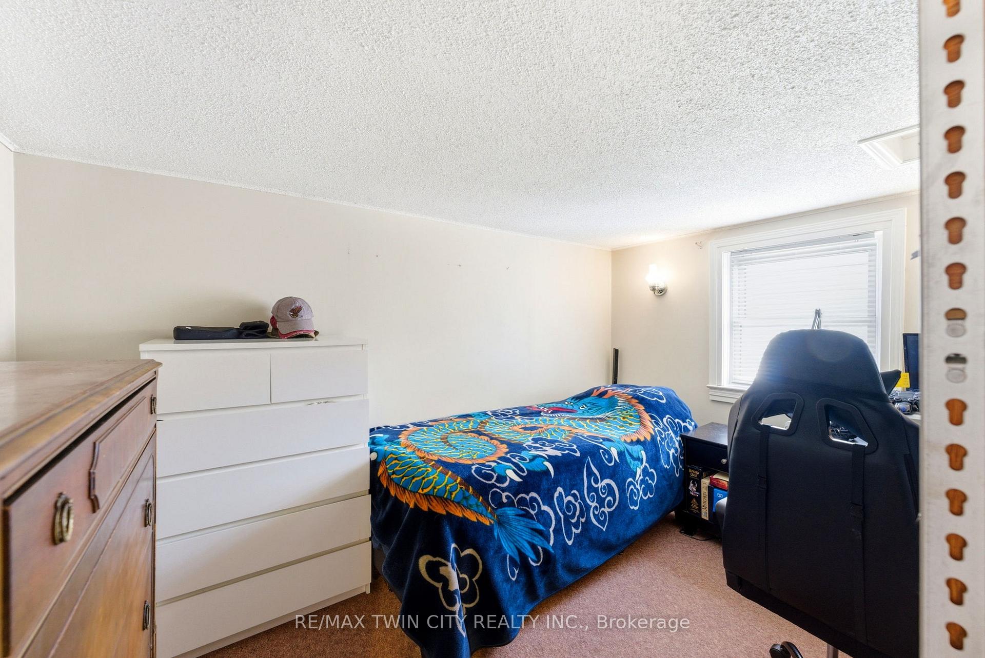 Photo 17 of 9 Willow Street, Brant, Paris — HOMEH