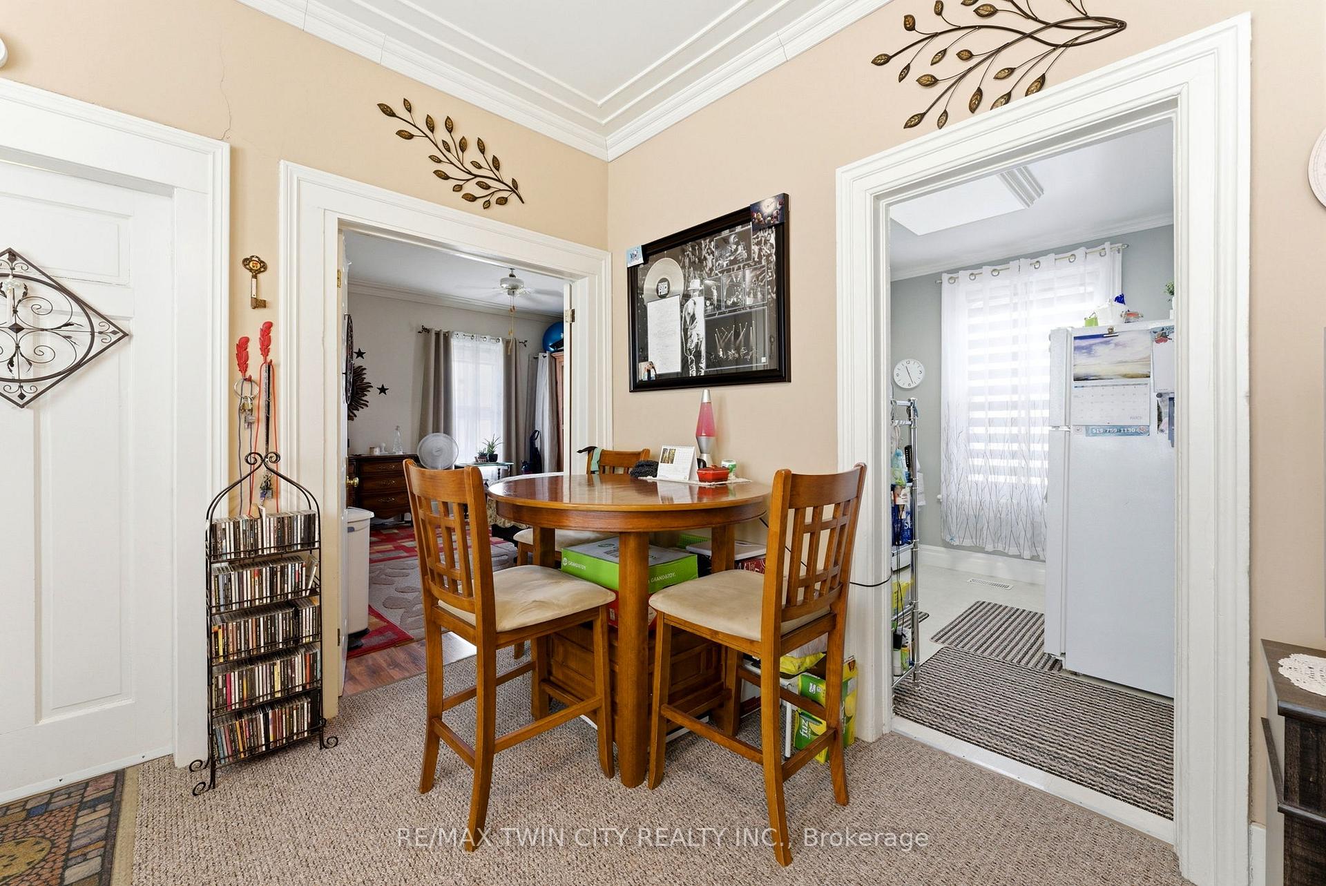 Photo 24 of 9 Willow Street, Brant, Paris — HOMEH