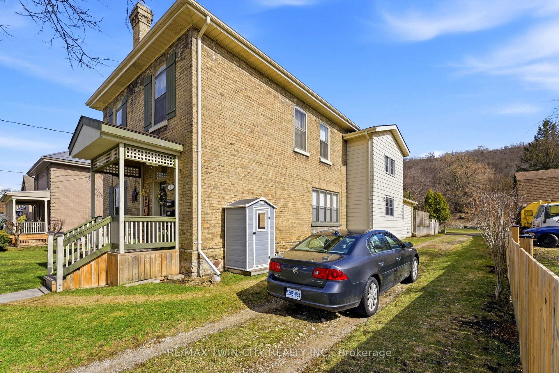 Photo 36 of 9 Willow Street, Brant, Paris — HOMEH