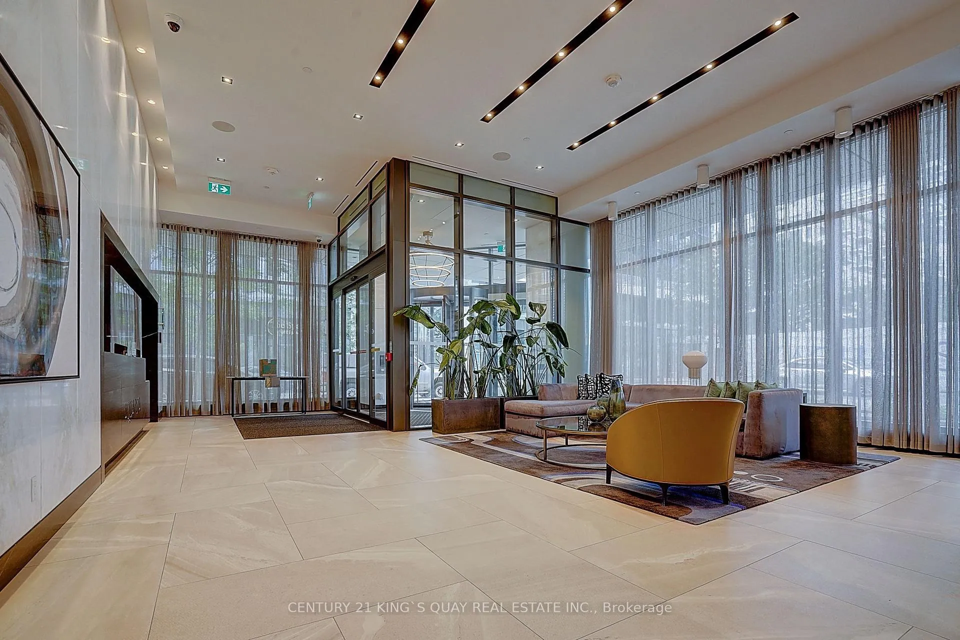 Photo 2 of Unit Ph01, 1 Edgewater Drive, Toronto, Waterfront Communities — HOMEH