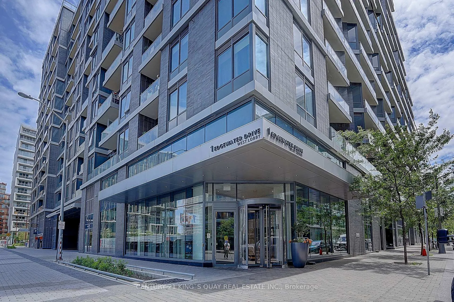 Photo 23 of Unit Ph01, 1 Edgewater Drive, Toronto, Waterfront Communities — HOMEH