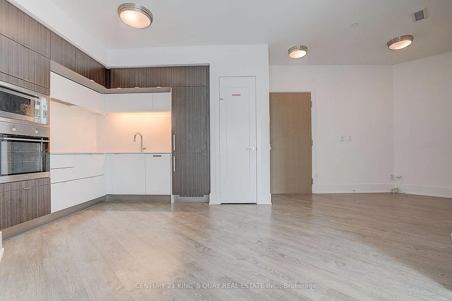 Photo 29 of Unit Ph01, 1 Edgewater Drive, Toronto, Waterfront Communities — HOMEH