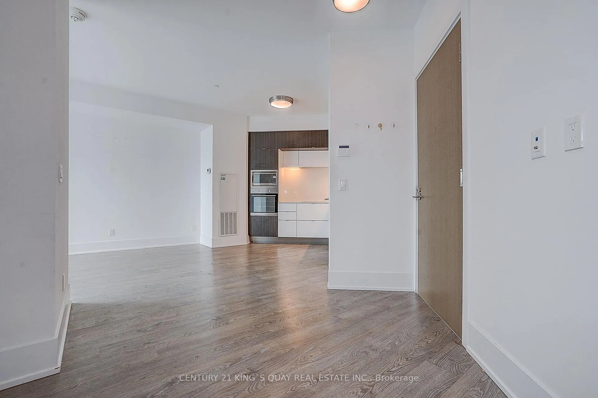 Photo 37 of Unit Ph01, 1 Edgewater Drive, Toronto, Waterfront Communities — HOMEH