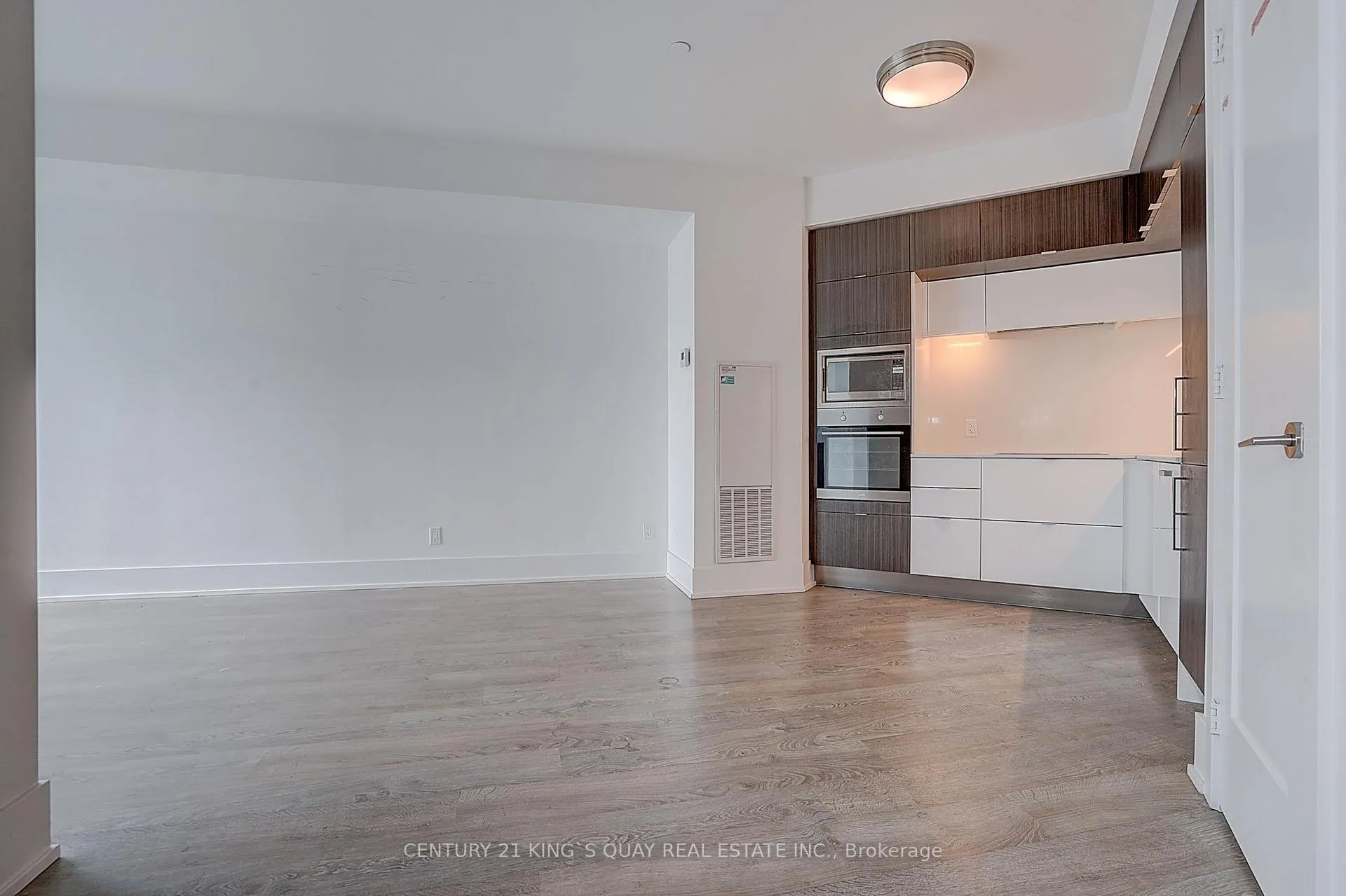 Photo 38 of Unit Ph01, 1 Edgewater Drive, Toronto, Waterfront Communities — HOMEH