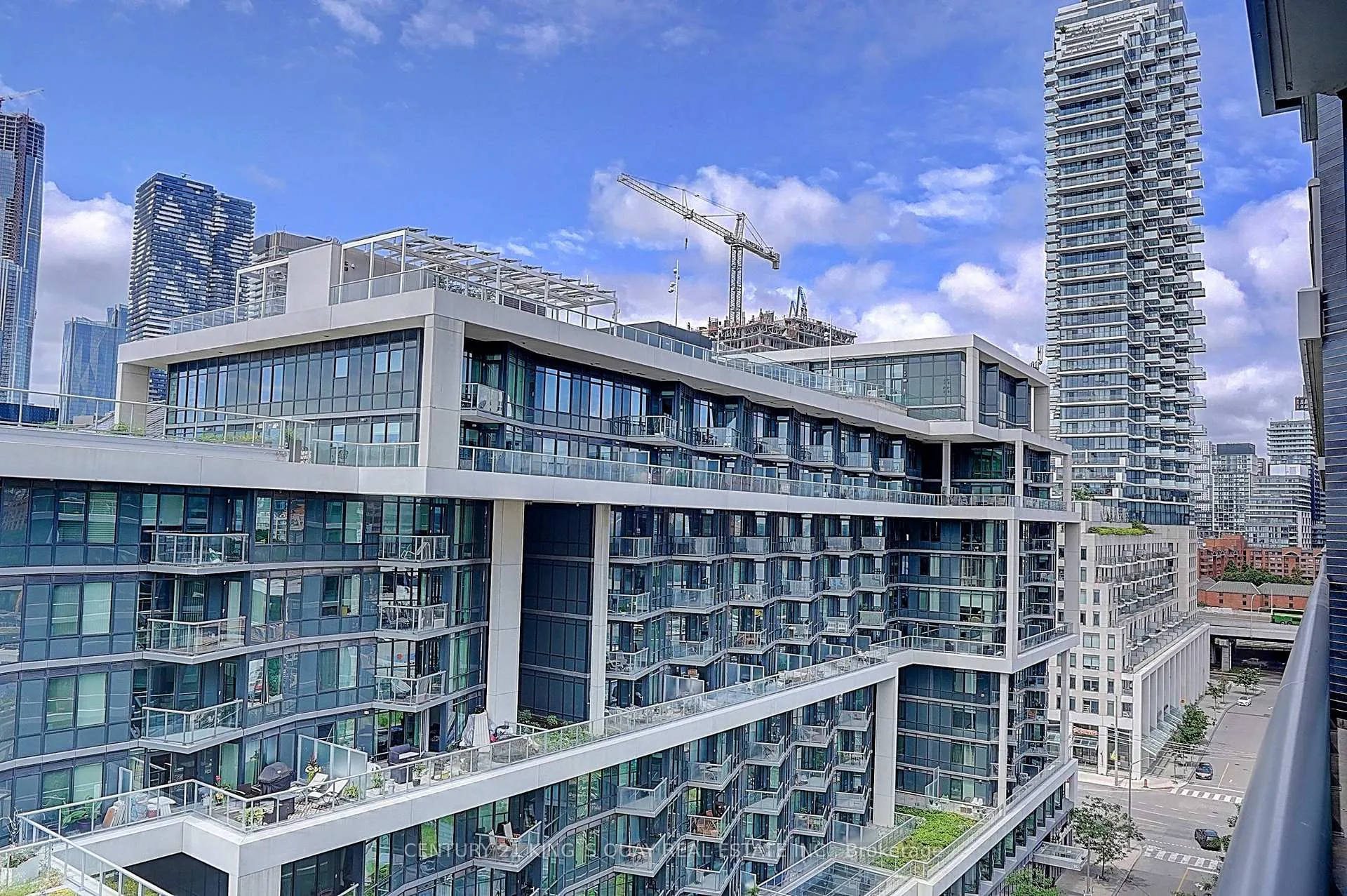 Photo 40 of Unit Ph01, 1 Edgewater Drive, Toronto, Waterfront Communities — HOMEH
