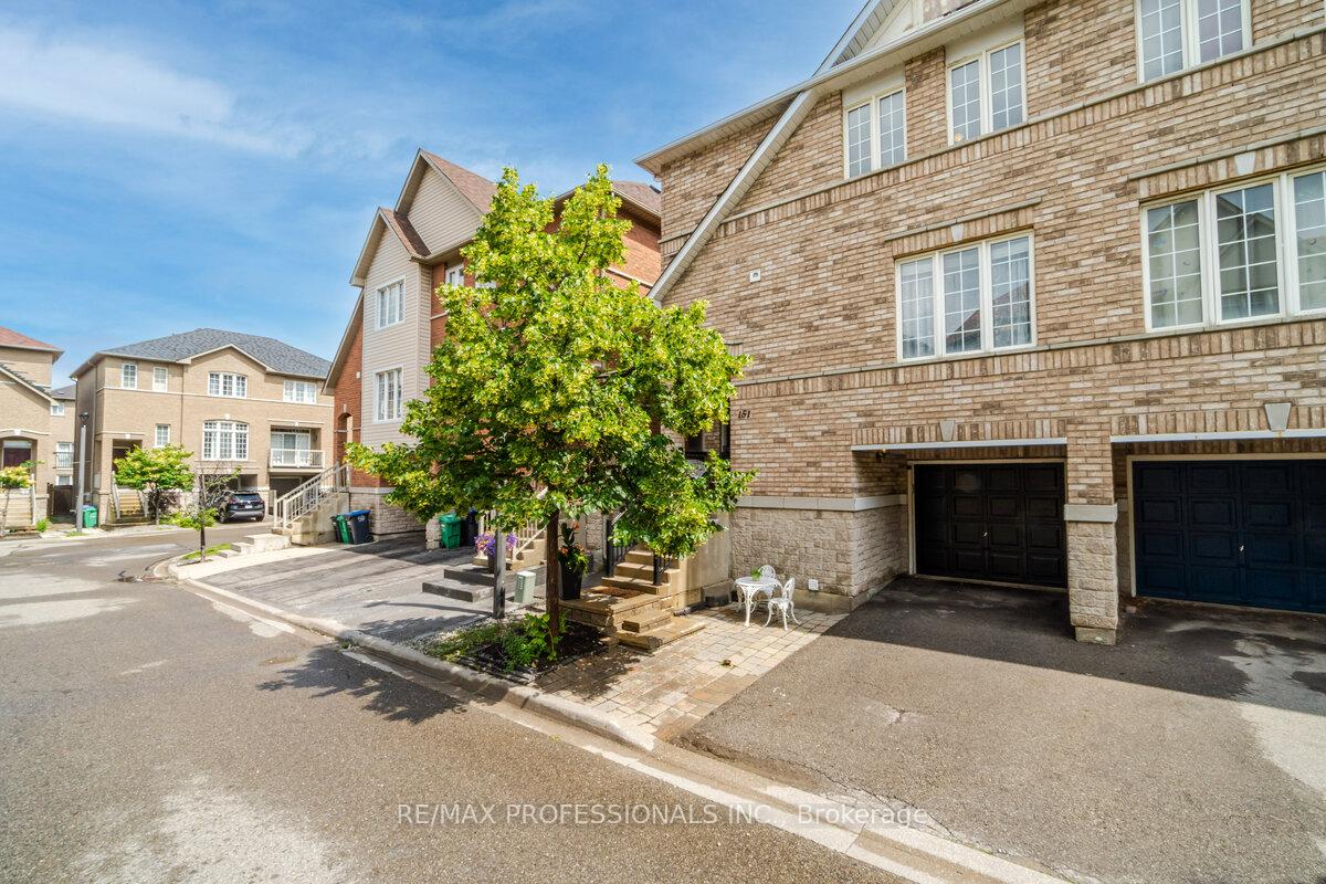 Photo 1 of Unit 151 Main/Upper, 7155 Magistrate Terrace, Mississauga, Meadowvale Village — HOMEH