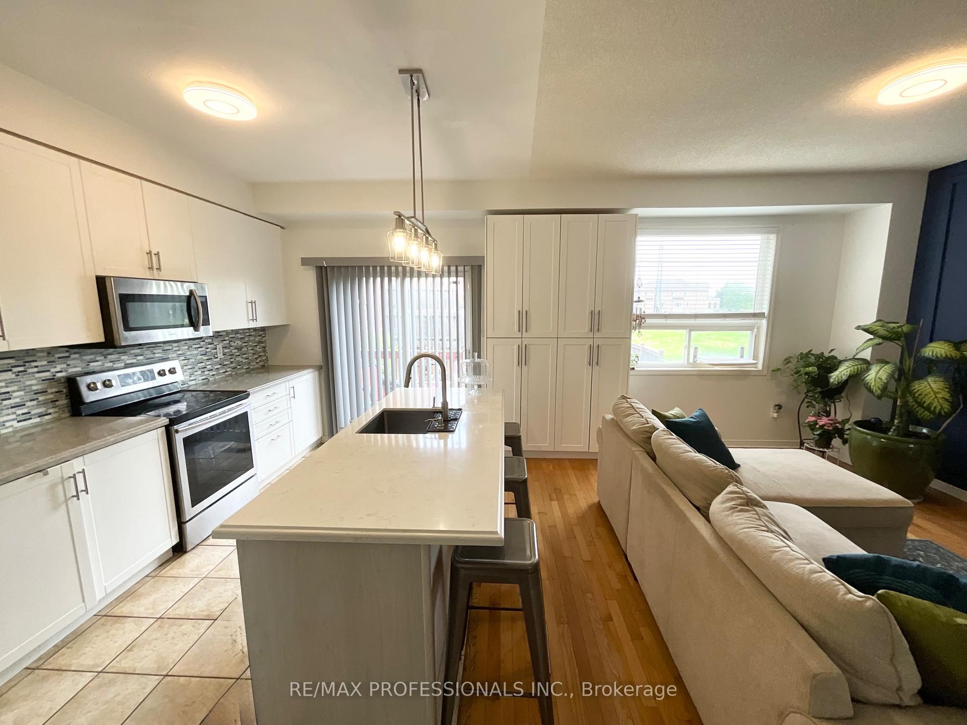 Photo 9 of Unit 151 Main/Upper, 7155 Magistrate Terrace, Mississauga, Meadowvale Village — HOMEH