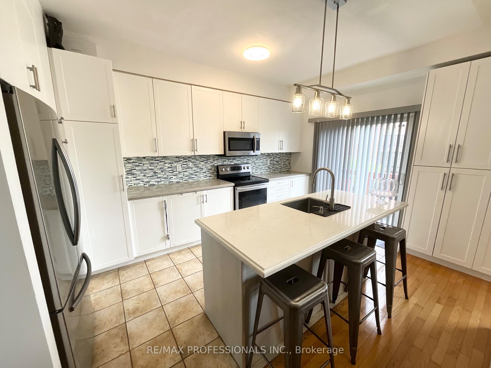 Photo 12 of Unit 151 Main/Upper, 7155 Magistrate Terrace, Mississauga, Meadowvale Village — HOMEH