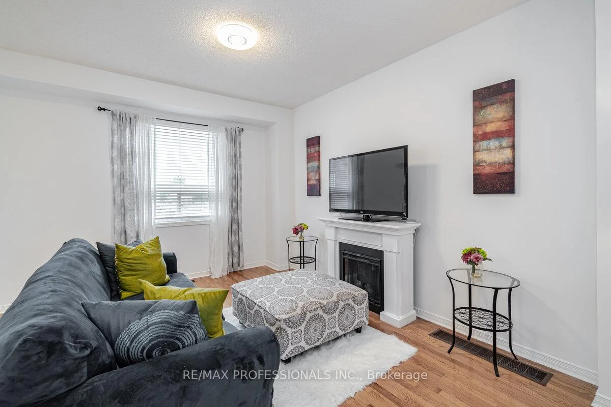 Photo 10 of Unit 151 Main/Upper, 7155 Magistrate Terrace, Mississauga, Meadowvale Village — HOMEH