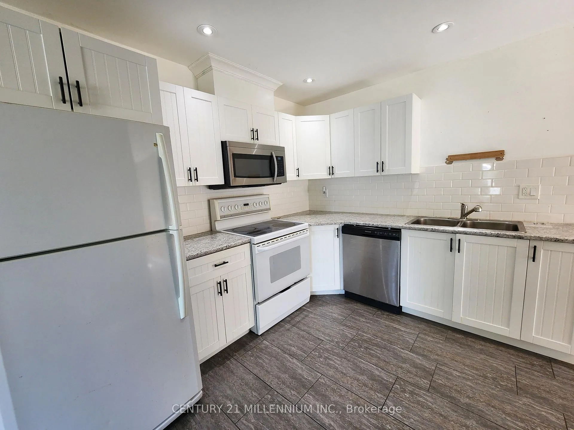 Photo 4 of Unit Main, 79A Dawson Road, Orangeville — HOMEH