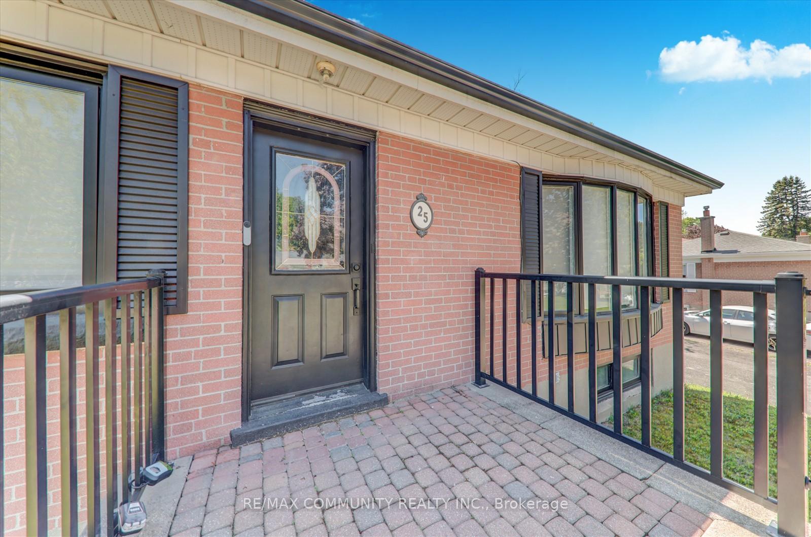 Photo 3 of 25 George Street, New Tecumseth, Alliston — HOMEH