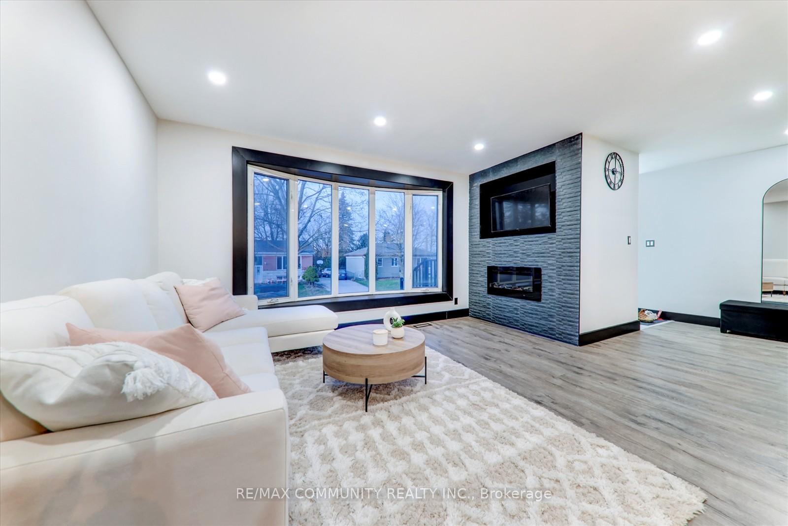 Photo 11 of 25 George Street, New Tecumseth, Alliston — HOMEH