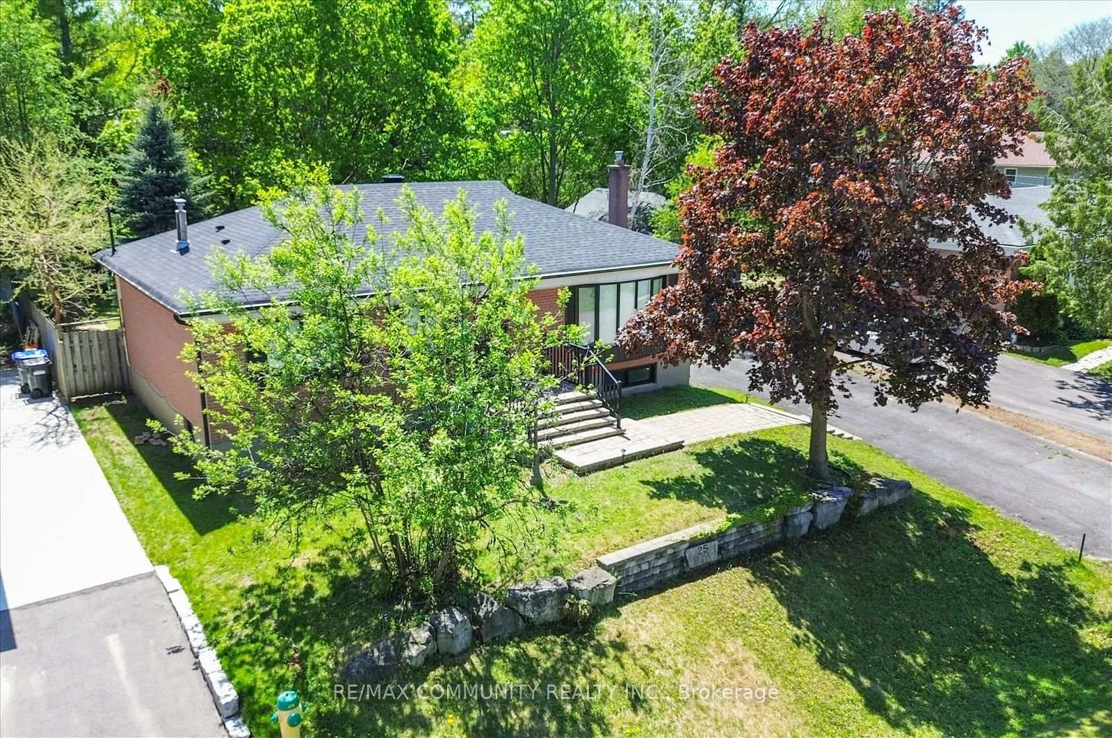 Photo 8 of 25 George Street, New Tecumseth, Alliston — HOMEH