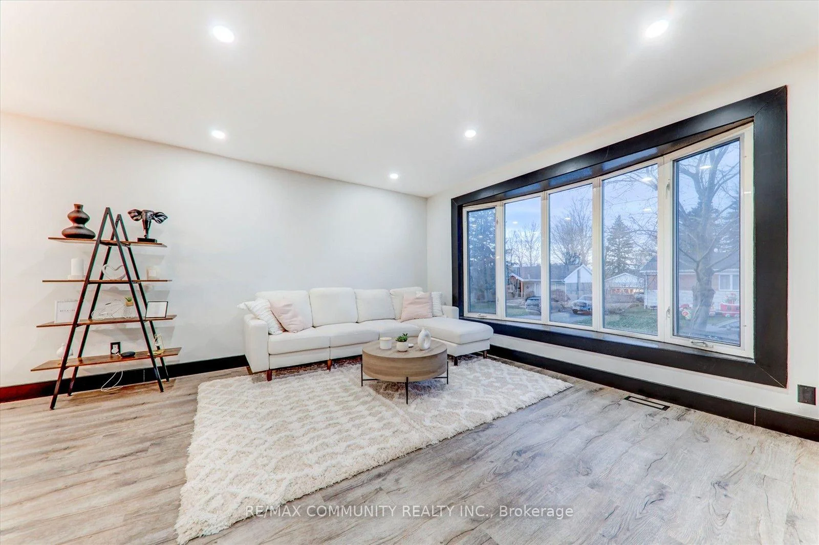 Photo 26 of 25 George Street, New Tecumseth, Alliston — HOMEH