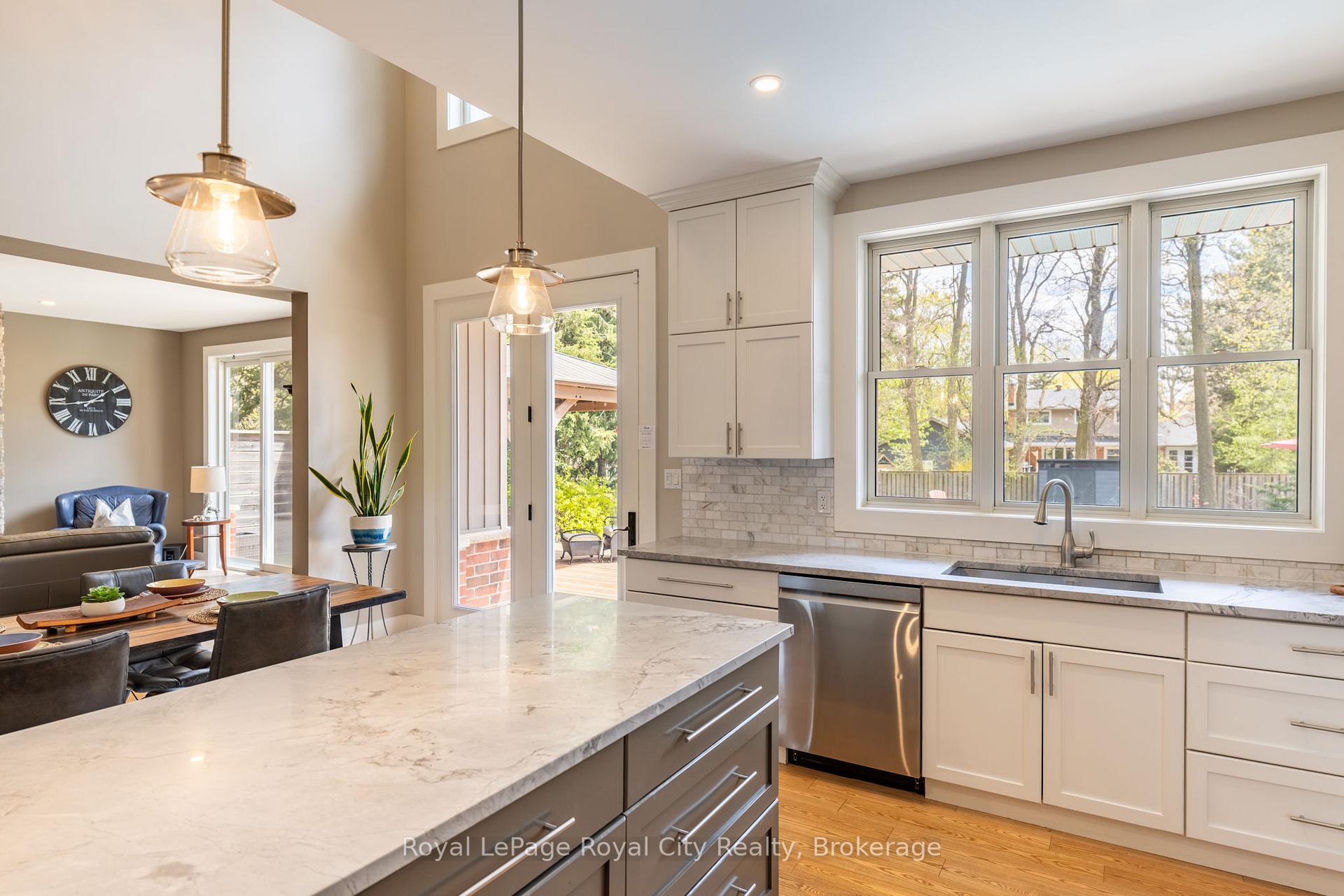 Photo 16 of 255 Normandy Avenue, Waterloo, Lincoln Village — HOMEH