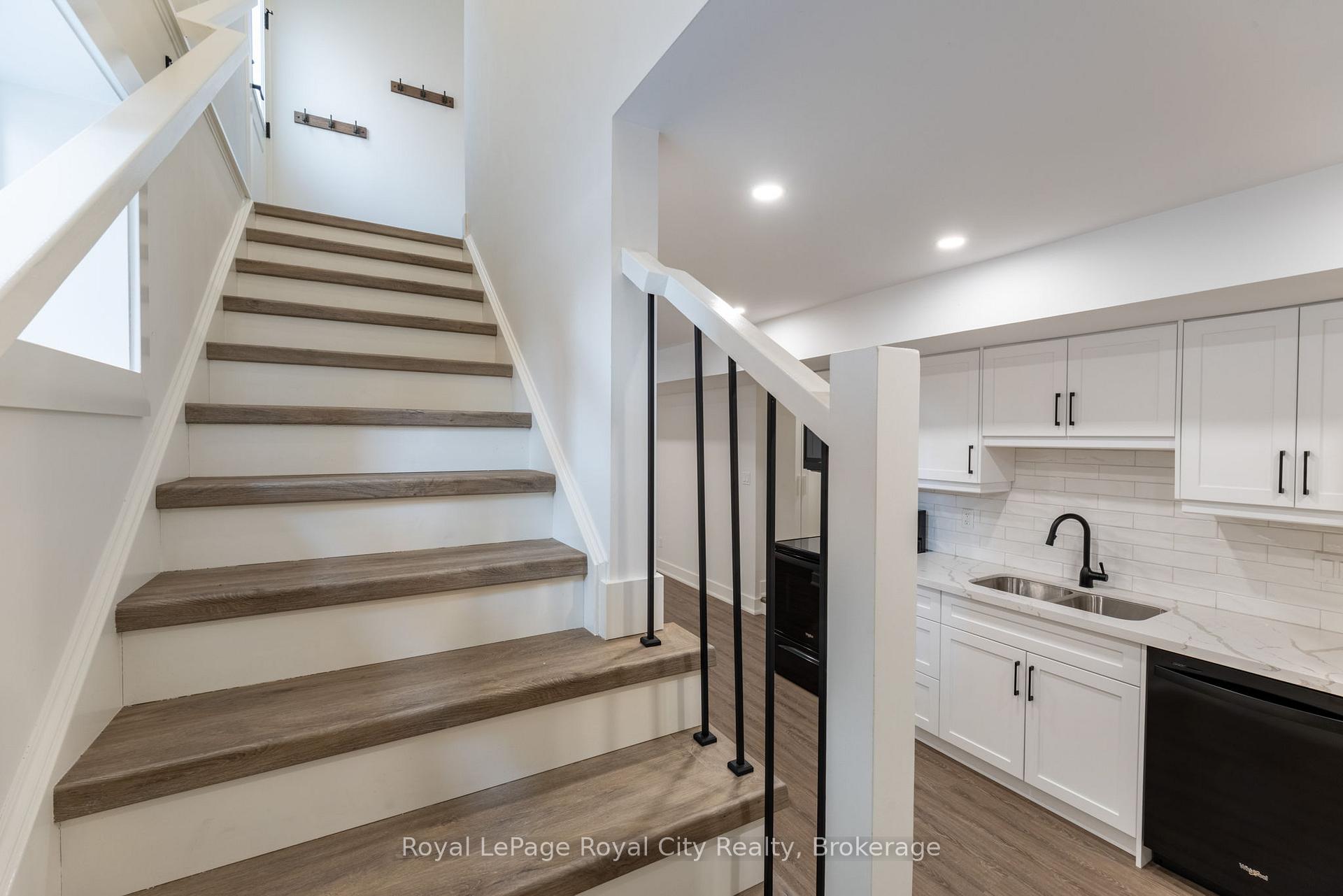 Photo 31 of 255 Normandy Avenue, Waterloo, Lincoln Village — HOMEH