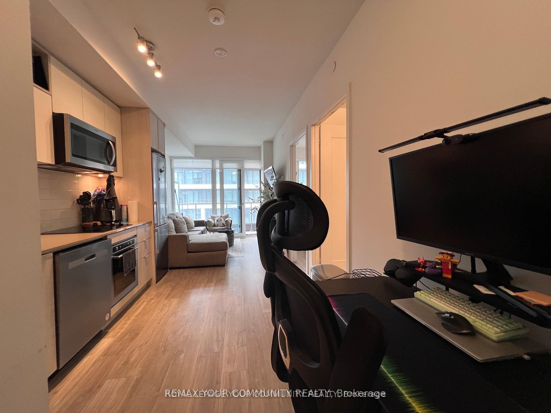 Photo 8 of Unit 1422, 60 Princess Street, Toronto, Waterfront Communities — HOMEH